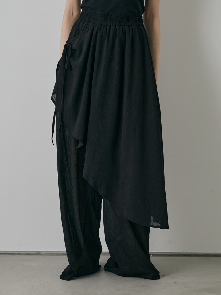 [預購] 薄紗洗衣機裹身設計褲/黑色