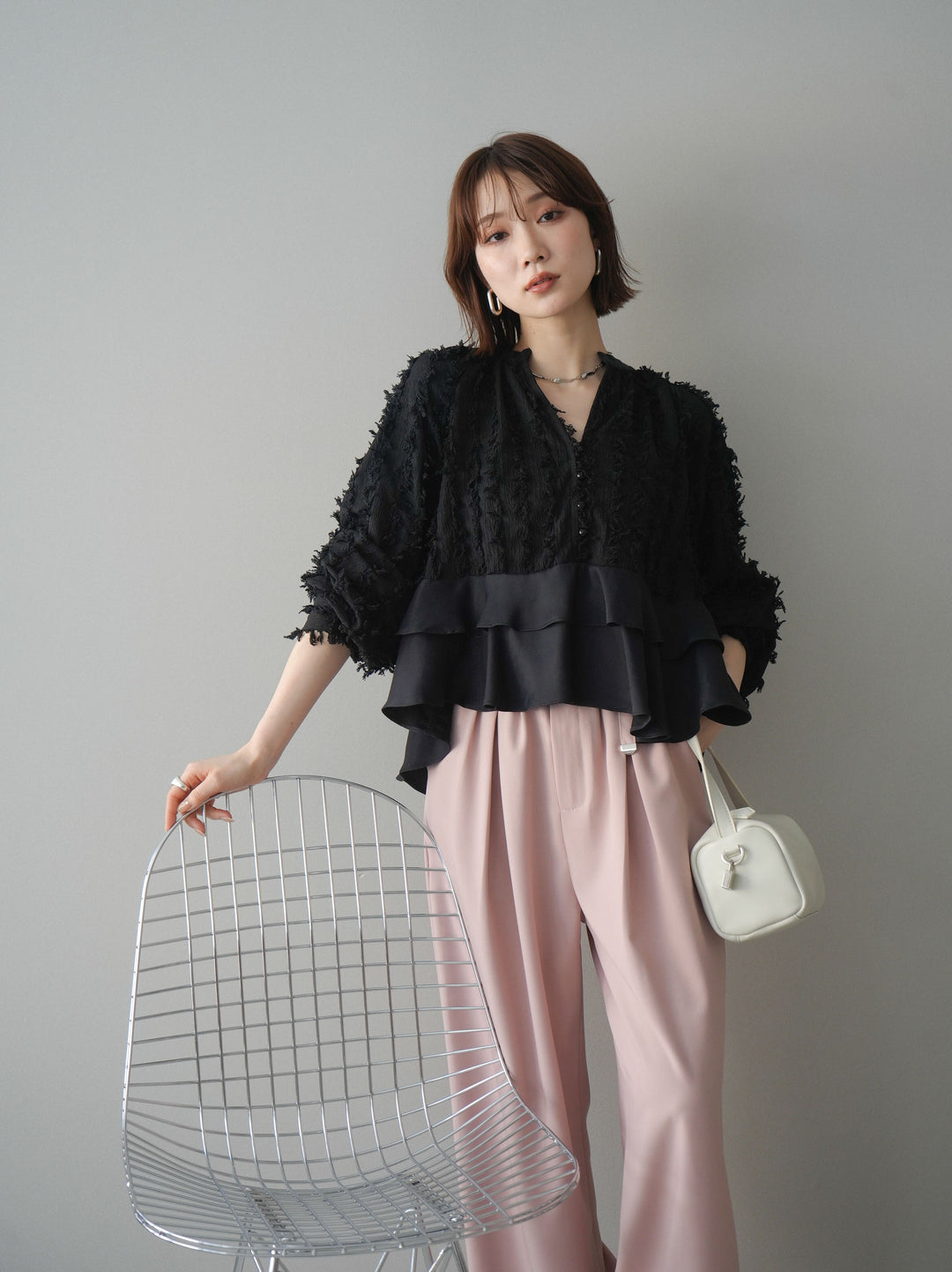 [SET]ジャガードぺプラムフリルブラウス+ジャガードぺプラムフリルブラウス(2set)