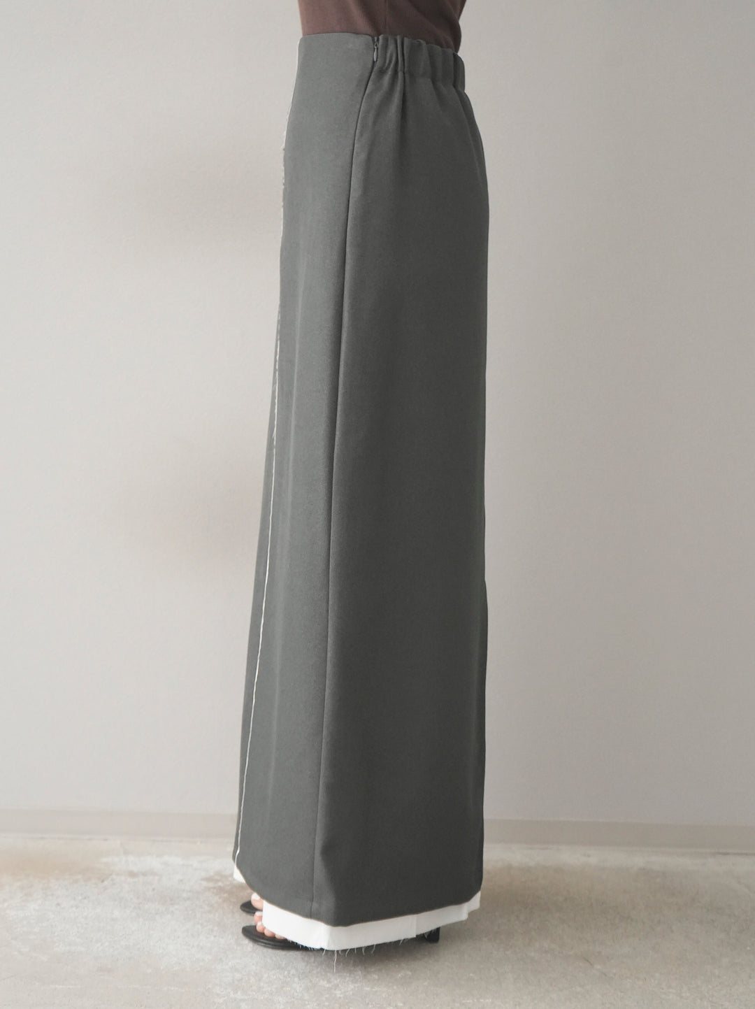 [予約]カットオフレイヤードスカート/チャコール