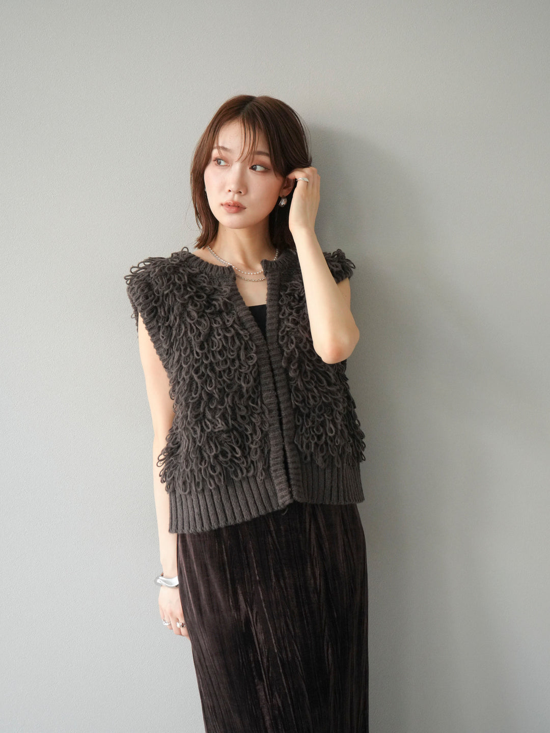 [SET]レザー襟オンブレチェックオーバーシャツ +ループデザインホックベスト +クラッシュベロアナロースカート(3set)