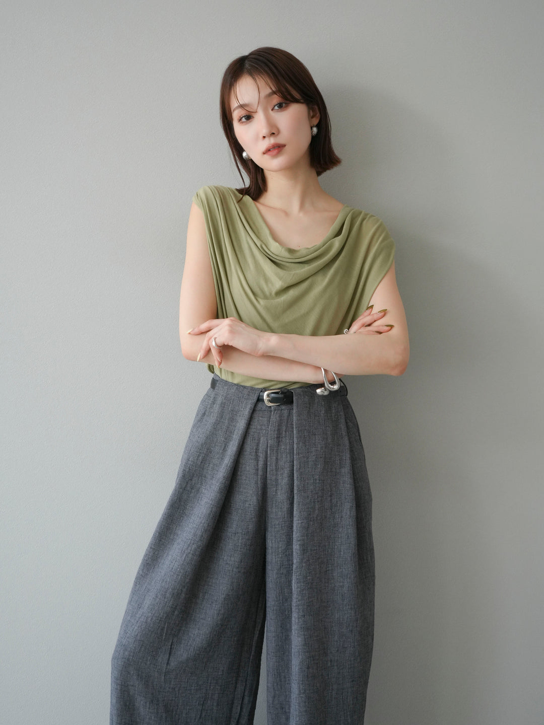 【預購】串珠鏈垂墜上衣/卡其色