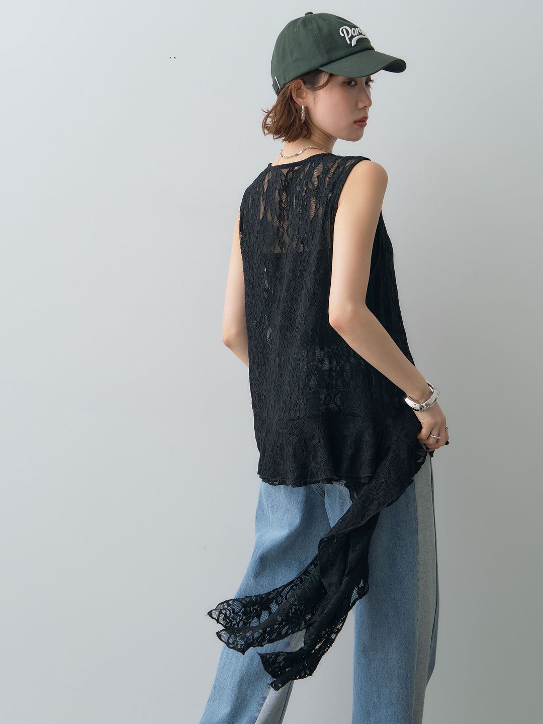 [予約]ラッフルレースアシメペプラムノースリトップス//black