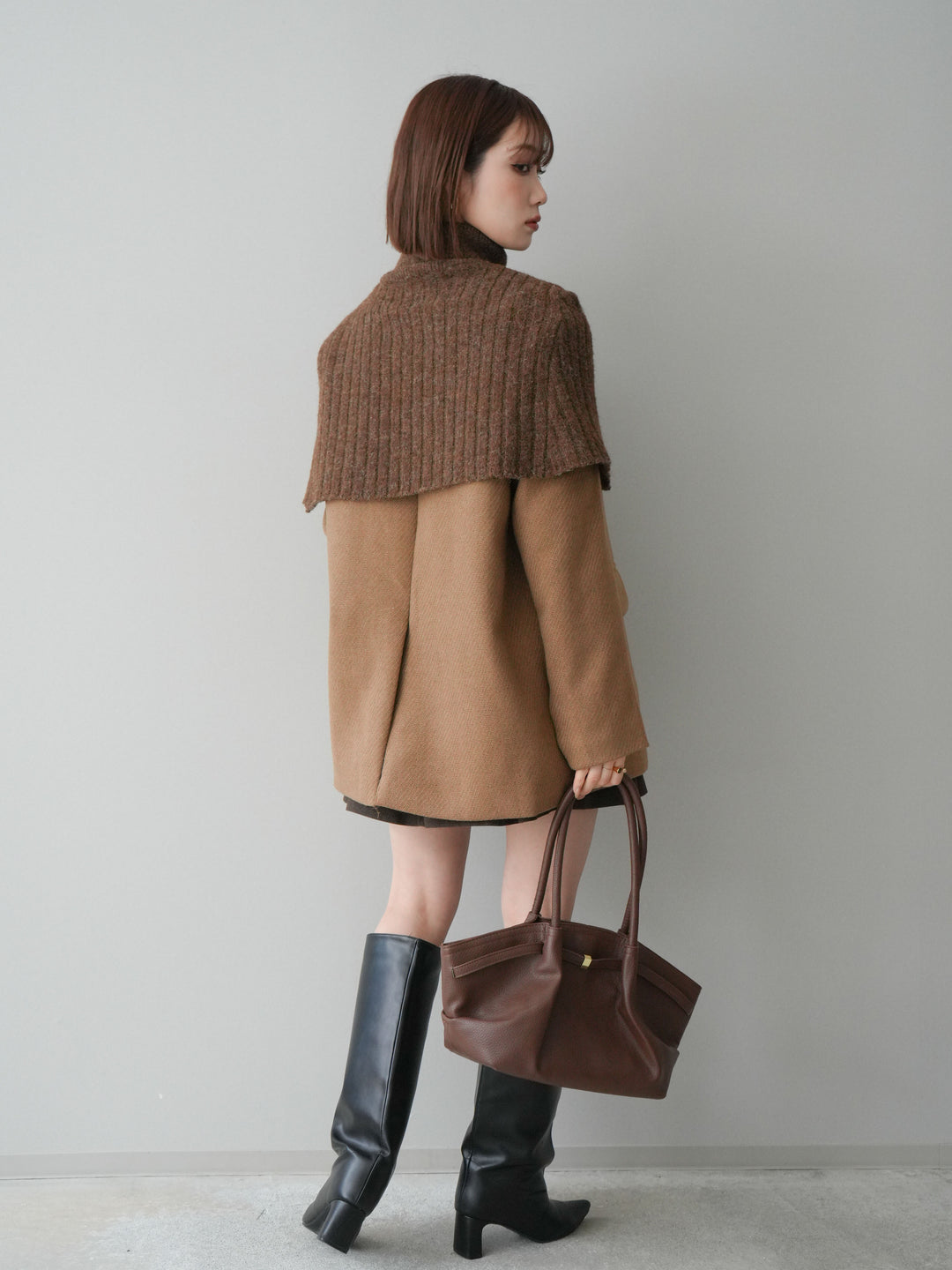 [SET]ケープ付ノーカラージャケット+ベルト付きタックミニスカート(2set)