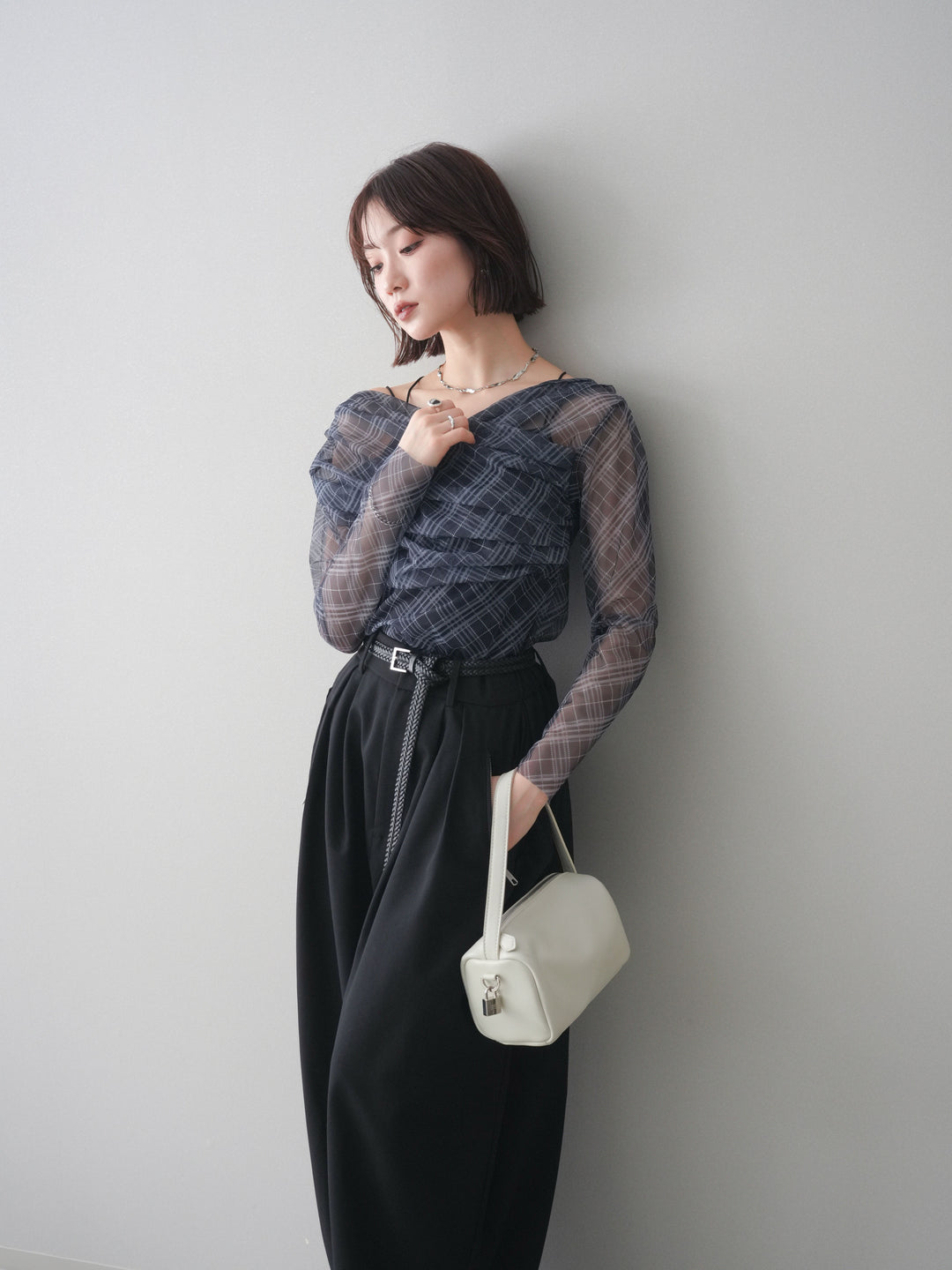 [予約]チュールバイアスチェックプリントタックネックトップス/navy