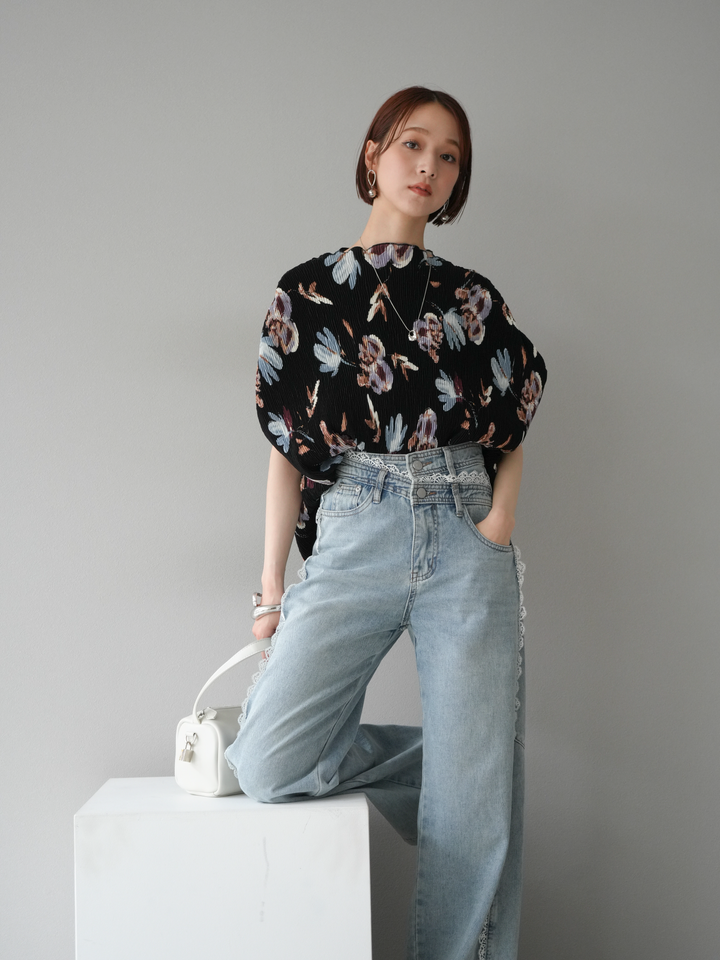 [預購] 花卉印花水洗褶上衣/黑色