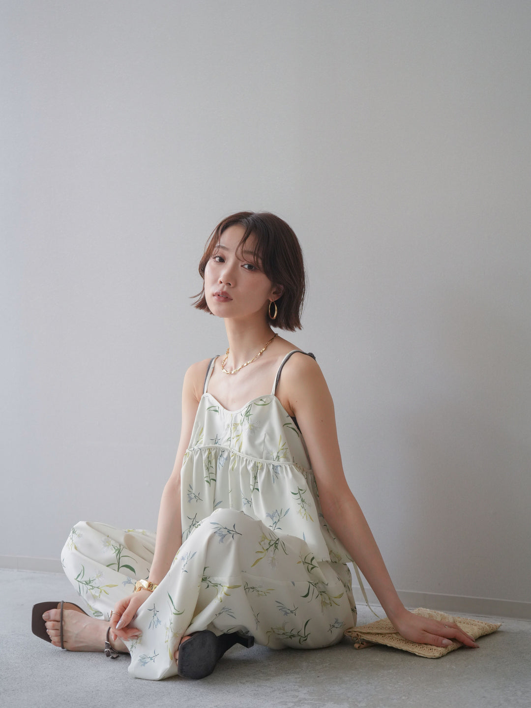 [SET]フラワープリントキャミソール+フラワープリントタックパンツ(2set)