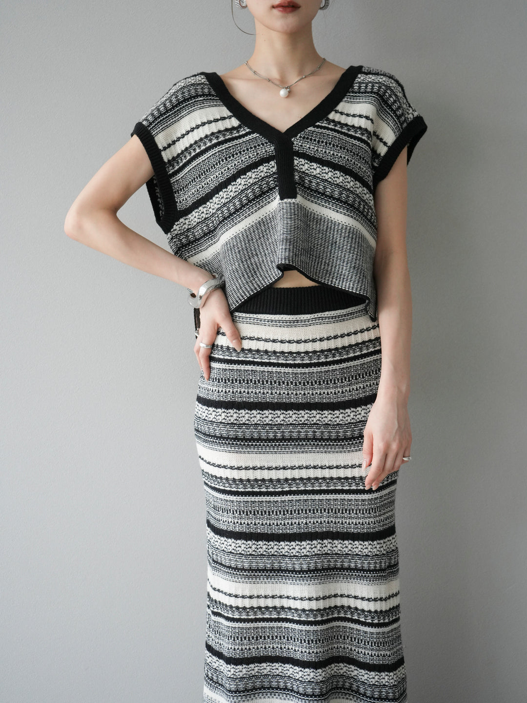 [予約]ガーター編み2WAYニットベスト/ホワイト×ブラック