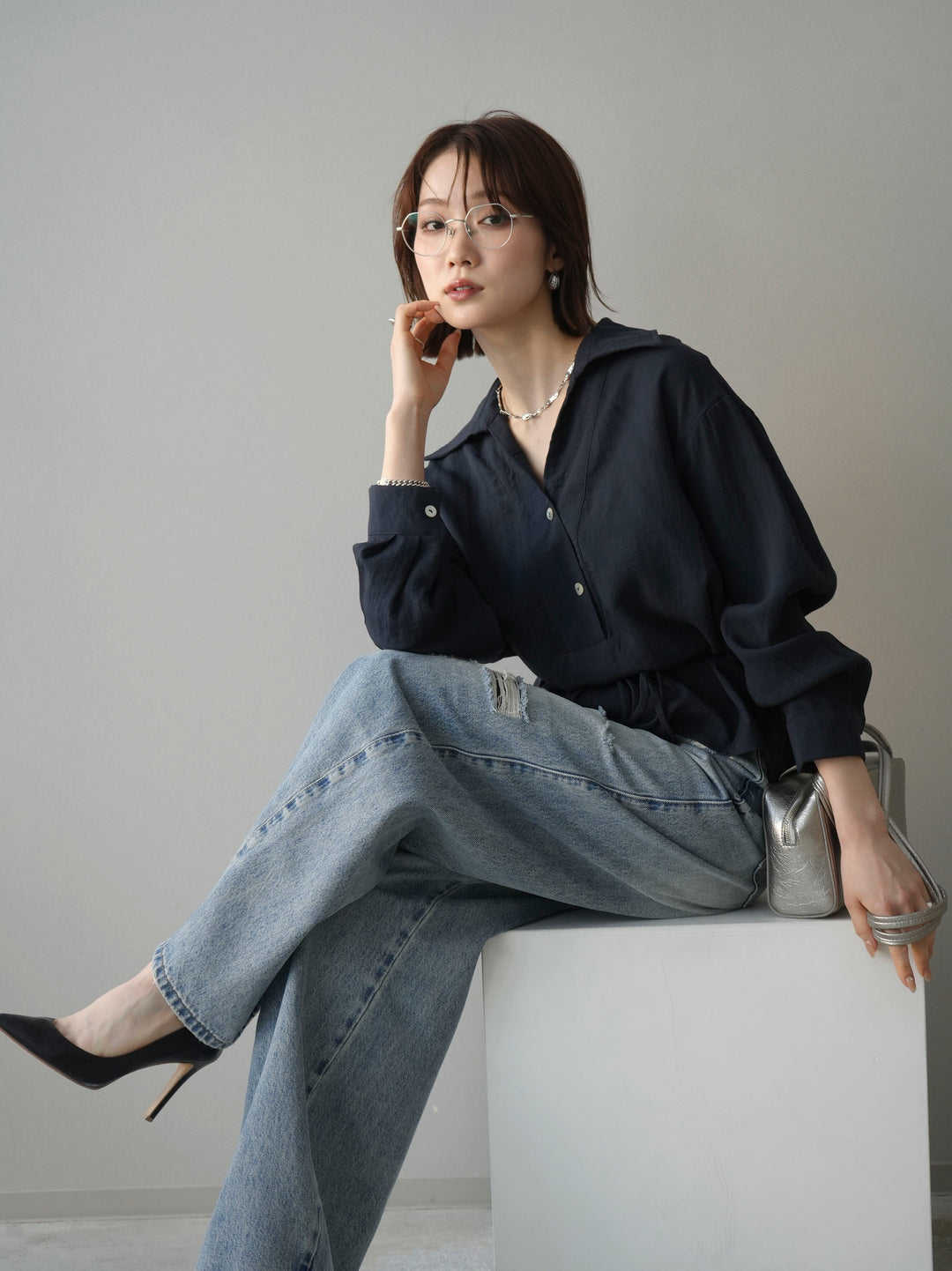 [SET]Vネック変形ラインシャツ+ダメージデニムセミワイドパンツ(2set)