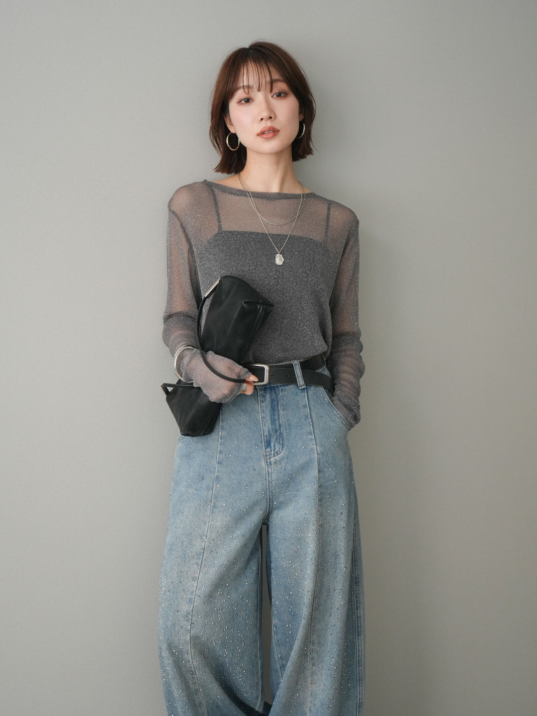 [予約]ラメシアークルーネックトップス/charcoal