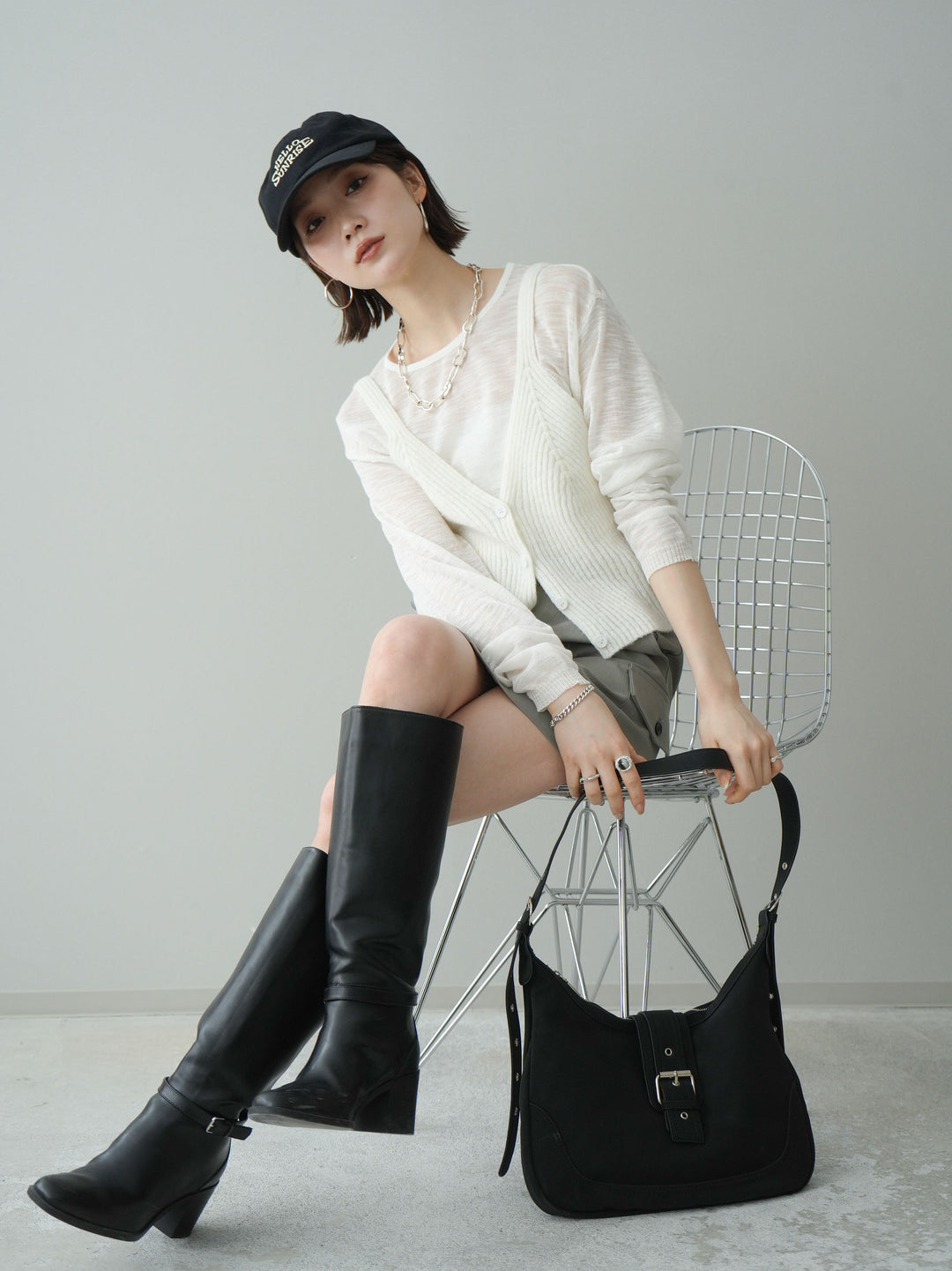 [予約]ビスチェアンサンブルシアーニット/white