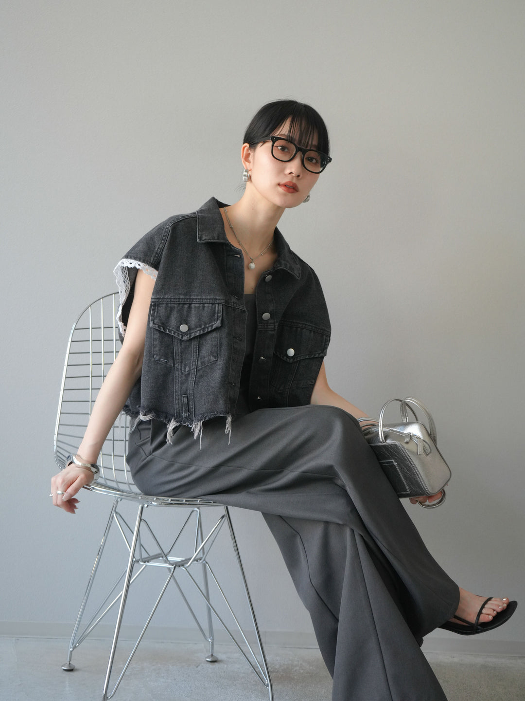 [予約]袖レースダメージデニムショートジャケット/ブラック