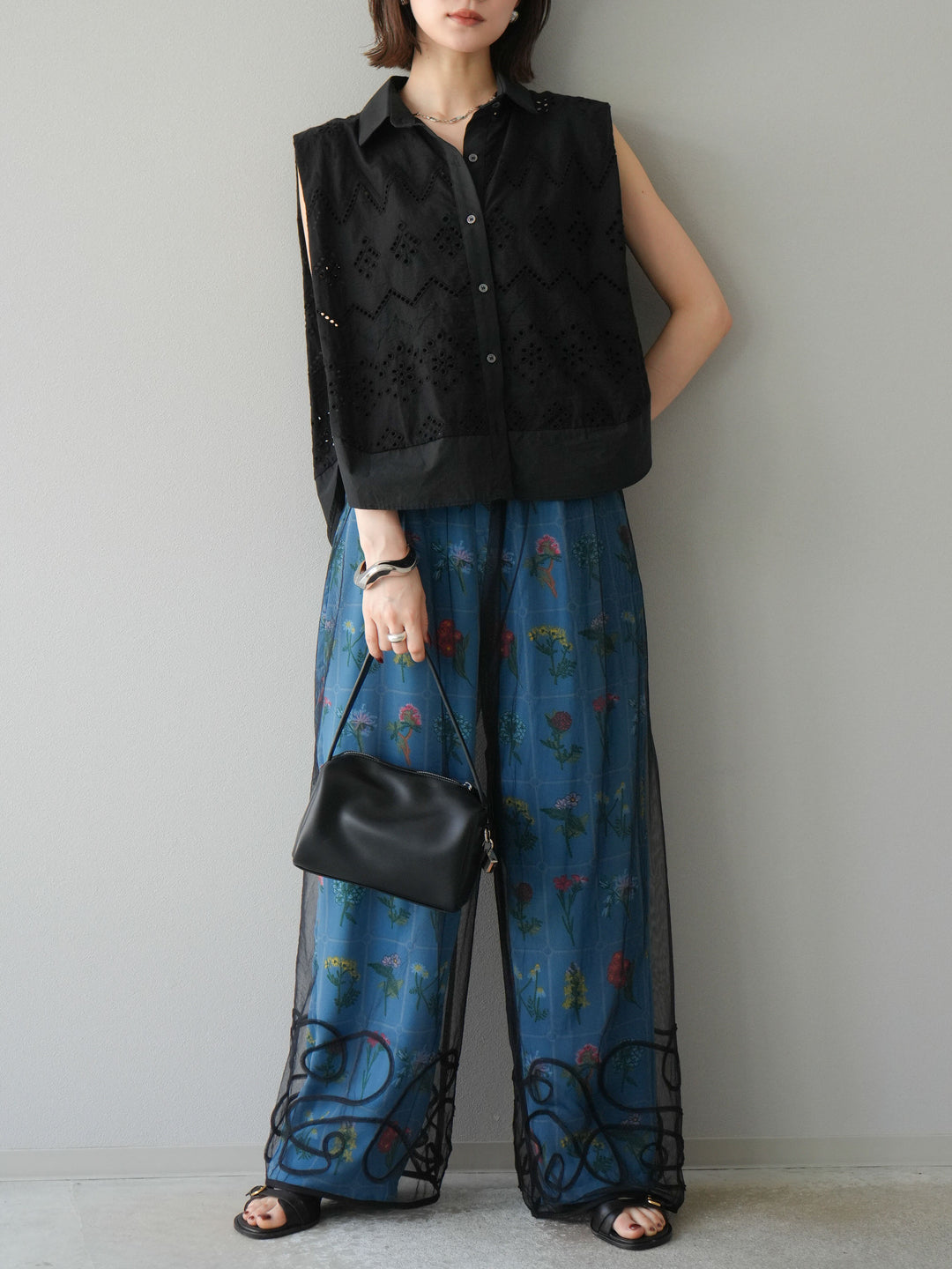 [予約]エンブロイダリーレースタックショルダーブラウス/ブラック