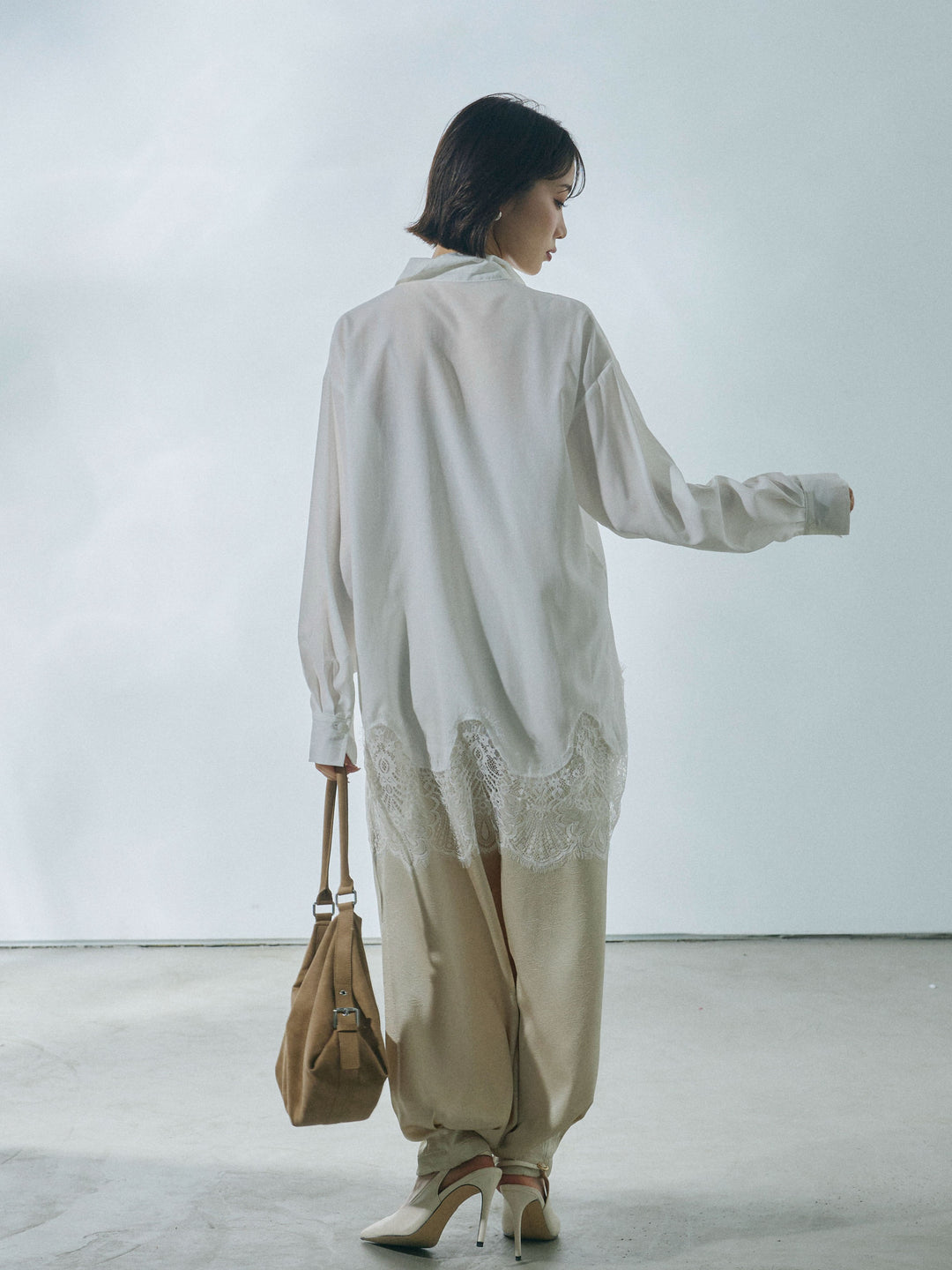 【Allure】[SET]裾レースポプリンシャツ+ワッシャーサテンタックジョガーパンツ(2set)