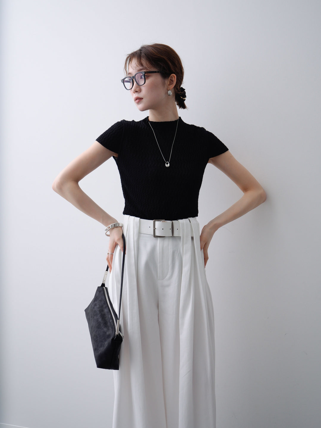 [予約]ウェーブハイネックフレンチニットトップス/black
