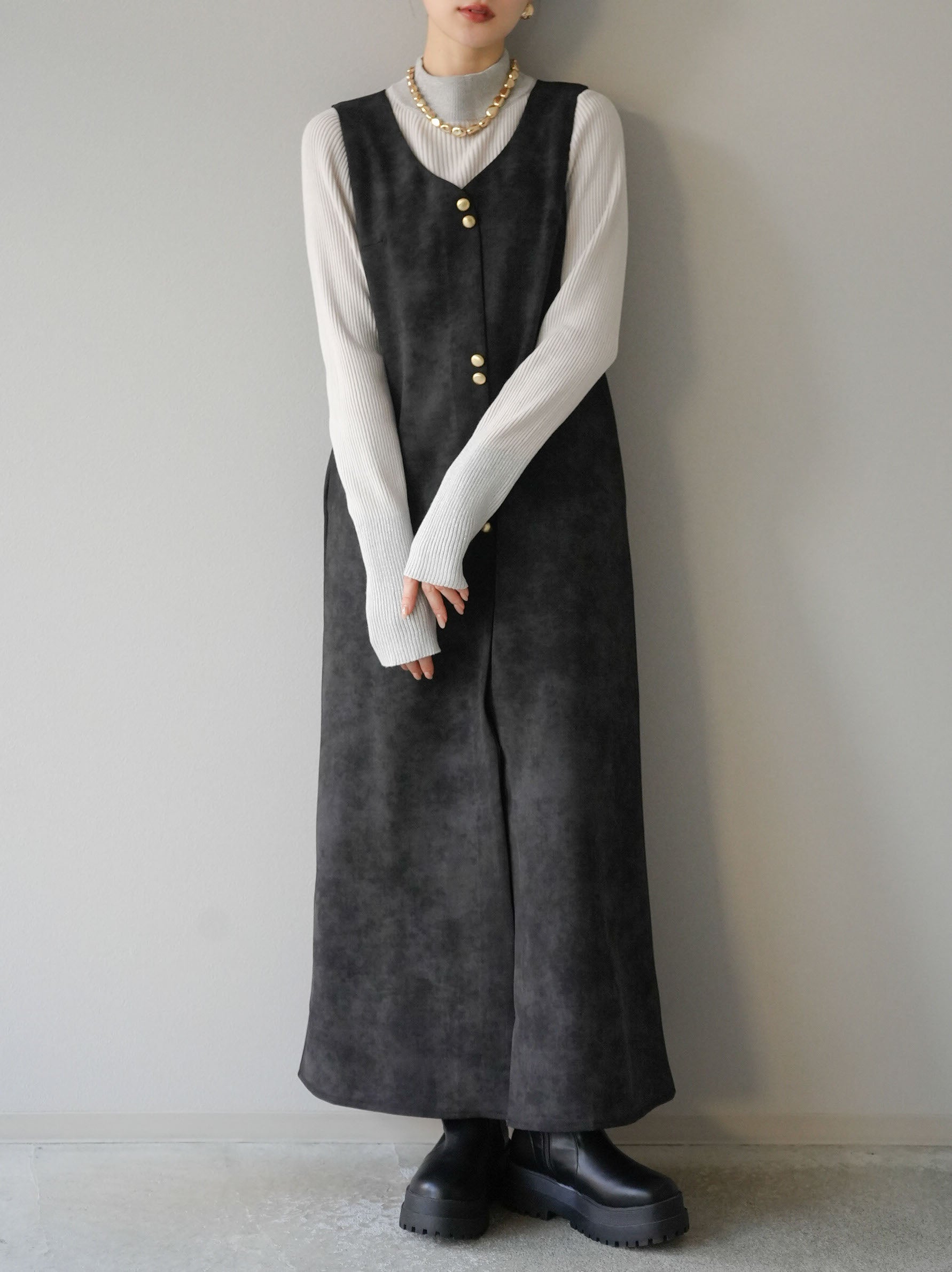 極美品 CFCL リブ ベルスリーブ ニット トップス 黒 洗濯可 ボトルネック ペプラム ニット トップス レディース 長袖 きれいめ リブ ベル