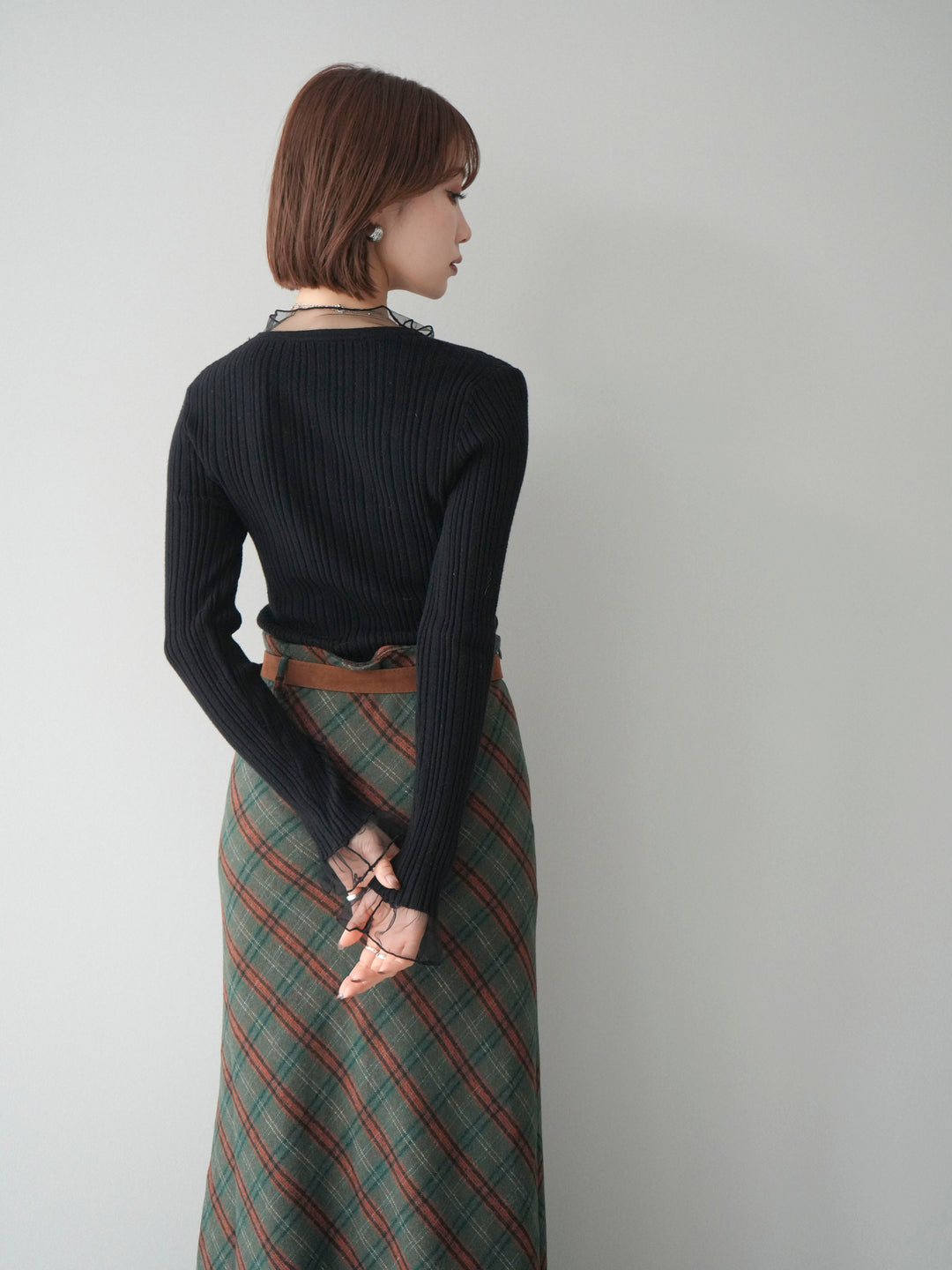 [SET]チュールドッキングリブニットトップス+ベルト付チェック柄ナロースカート(2set)