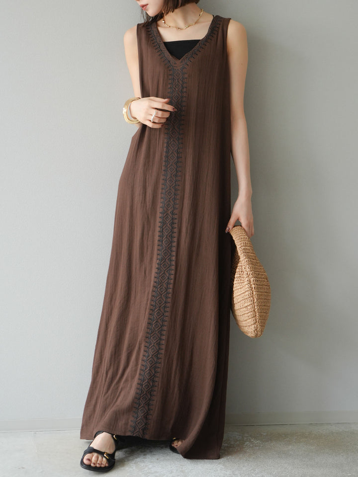 [予約]刺繍Vネックワンピース/ブラウン