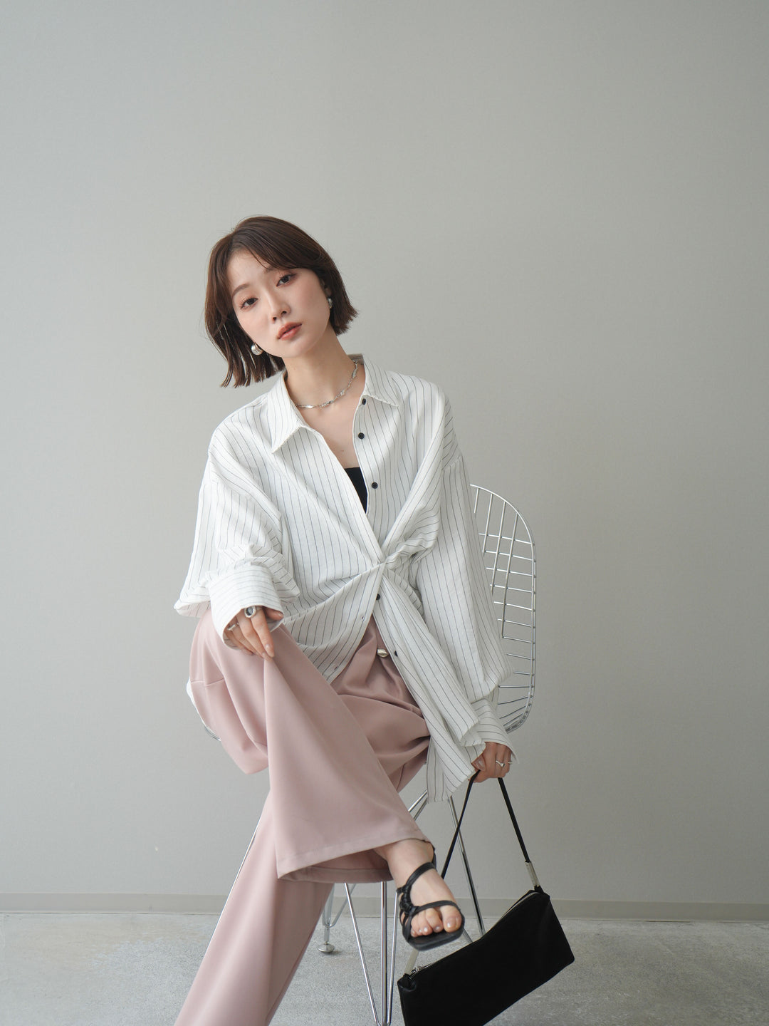 [SET]2WAYカシュクールストライプブラウス+ベルト付キーホルダーモチーフワイドパンツ(2set)