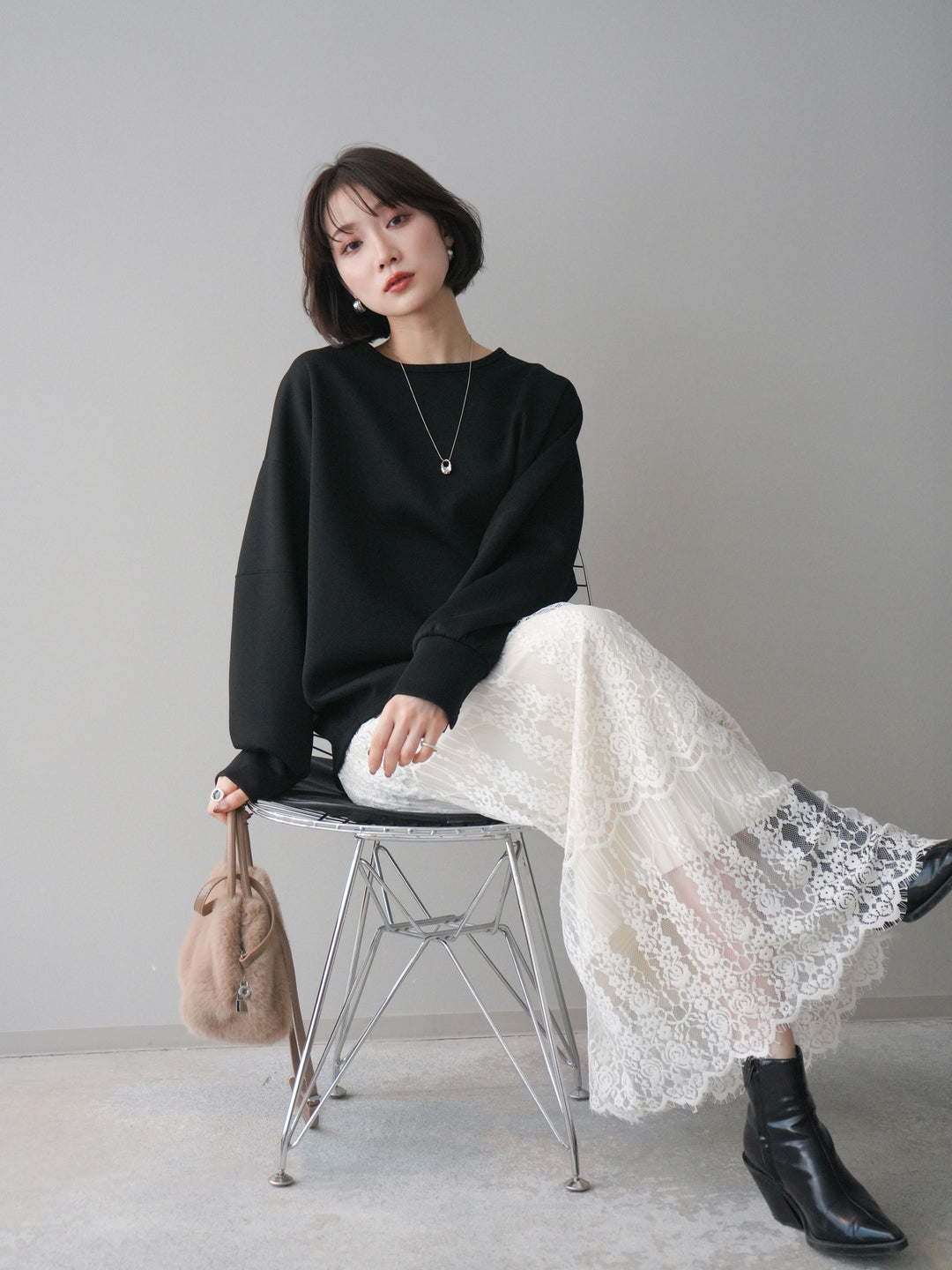 [予約]ライトポンチコクーンプルオーバー/black