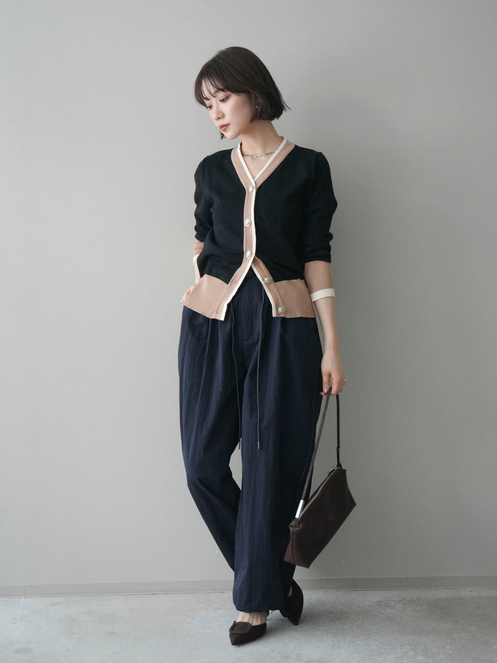 [予約]デザインボタン配色Vネックニットカーディガン/black