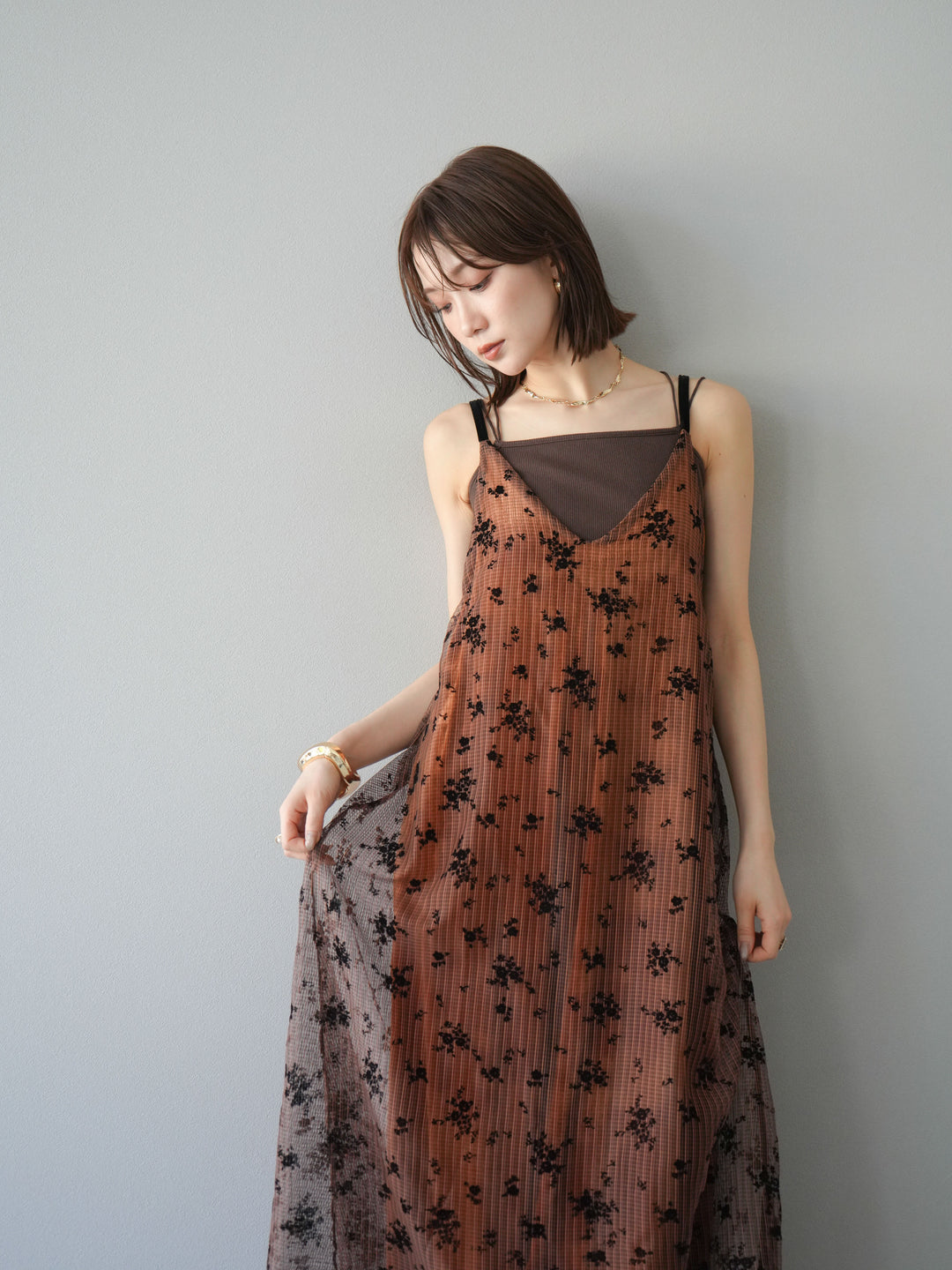 [SET]フロッキーチュールレイヤードベロアキャミワンピース+カップ付きバッククロスキャミソール(2set)