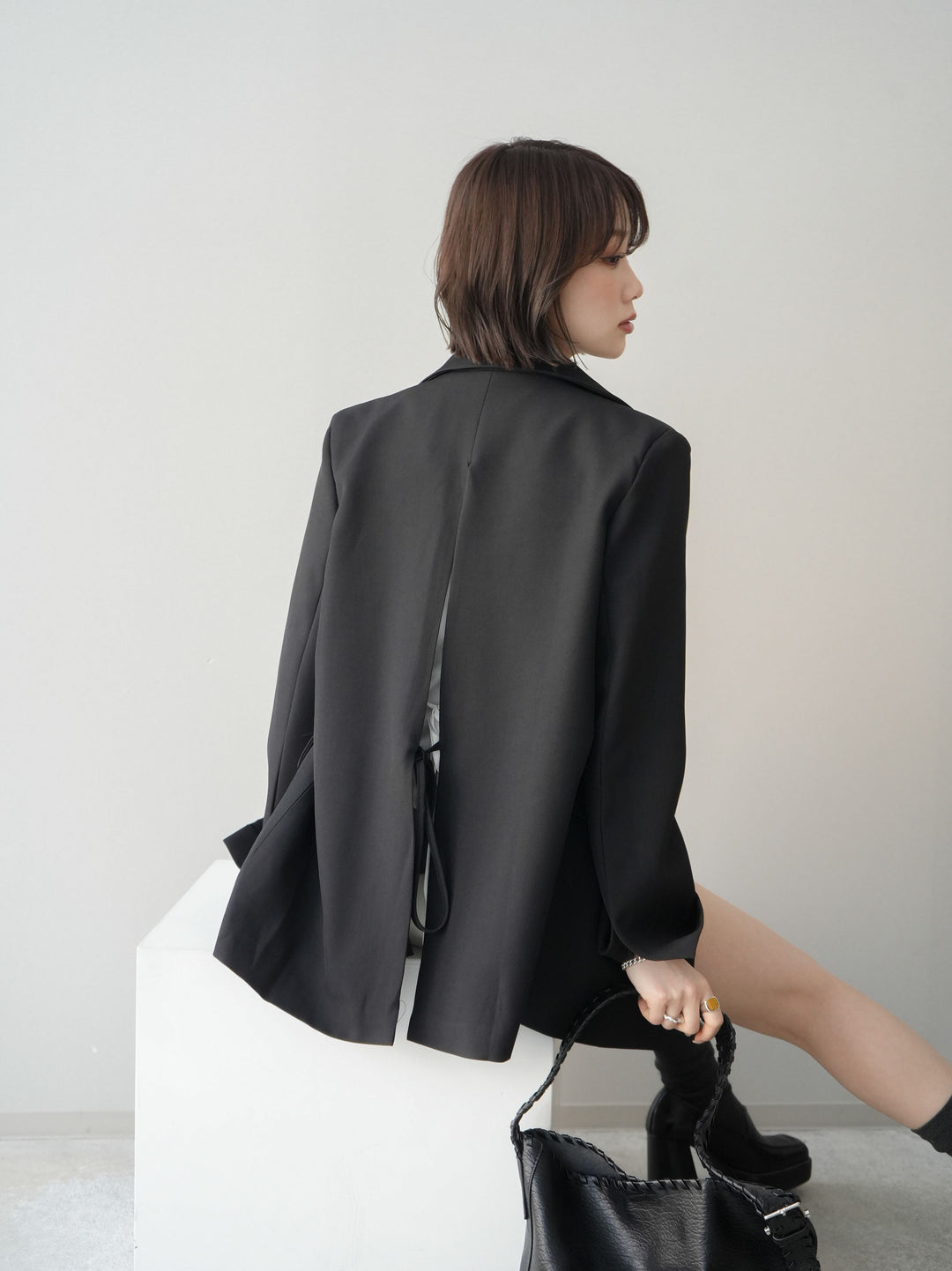 [SET]バックスリットデザインジャケット+ノースリサテンレースキャミソール+ベルト付カーゴミニスカート(3set)