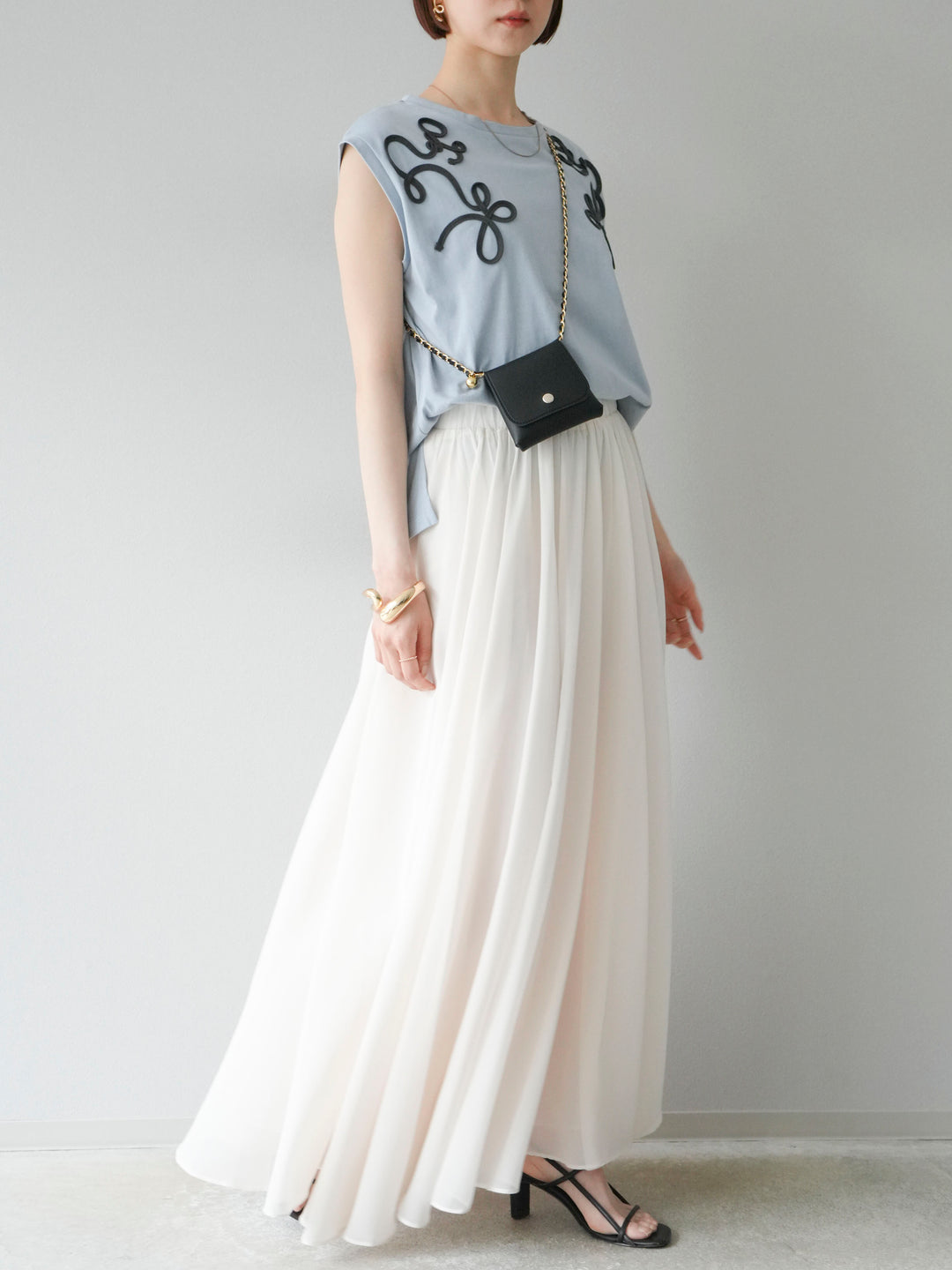 [SET] 繩繡法式袖T卹+雪紡喇叭裙（2件組）