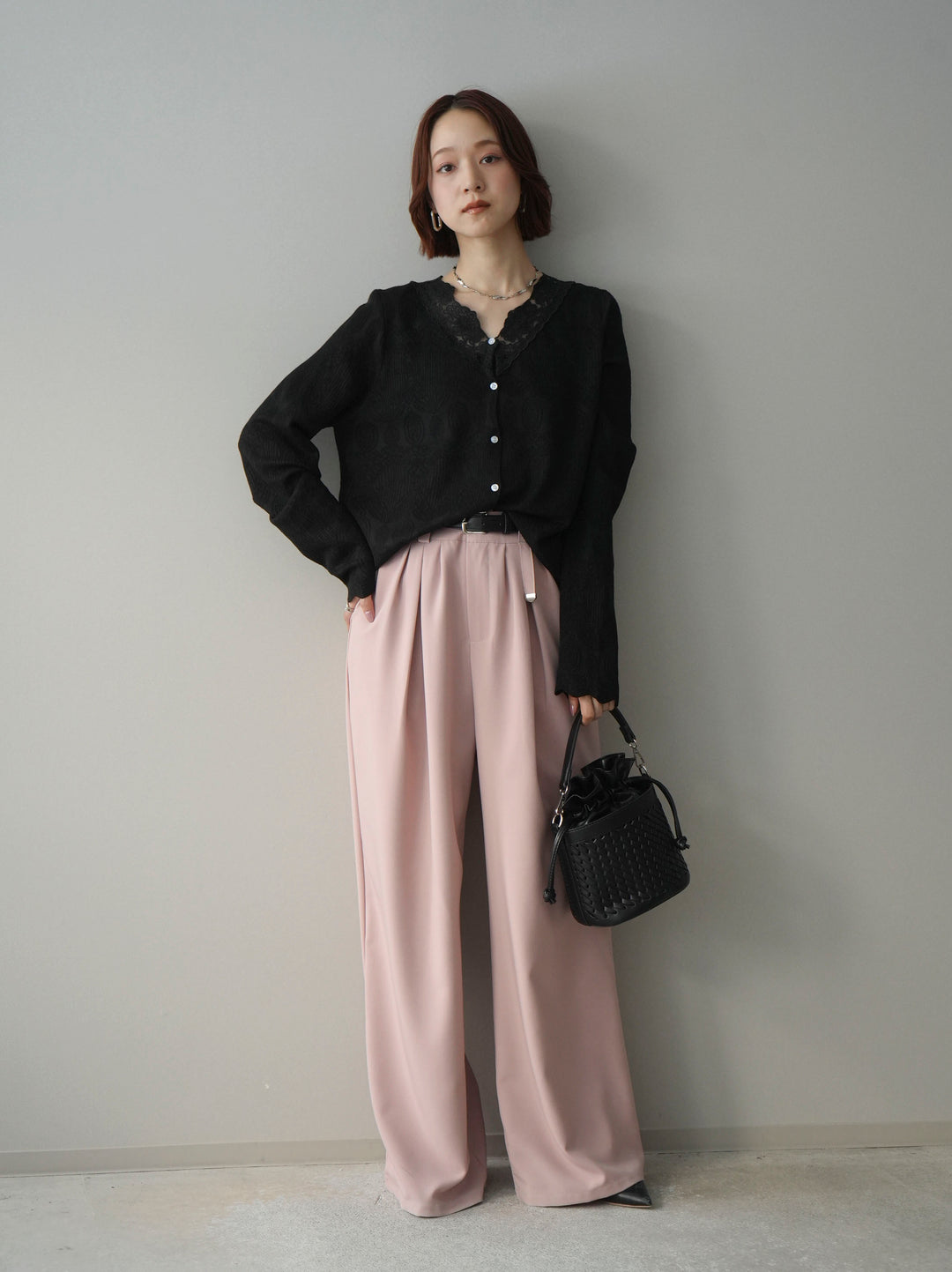 [SET]レースネックジャガードニットカーディガン+ベルト付キーホルダーモチーフワイドパンツ(2set)