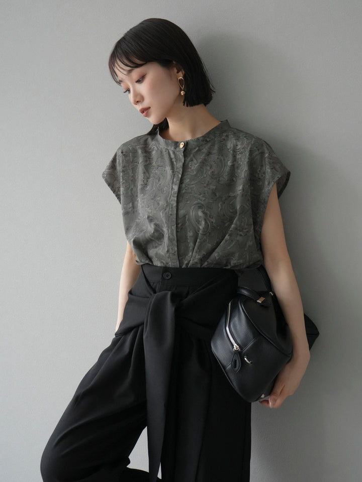 [予約]ペイズリープリントゴールドボタンブラウス/グレー