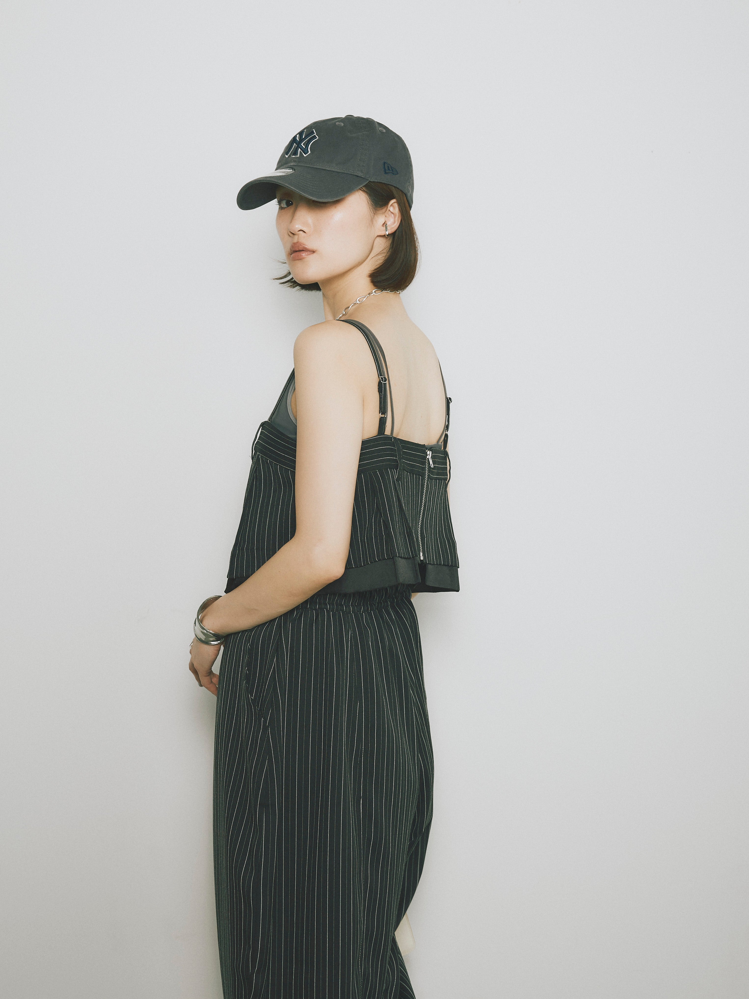 予約]レイヤードカップ付キャミソール/チャコール – Lumier