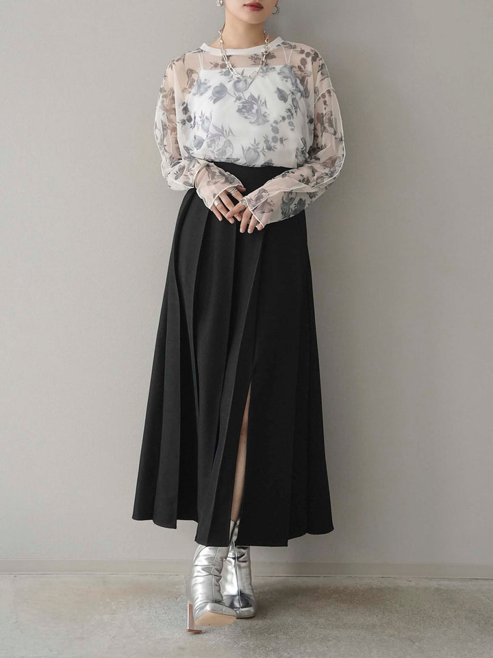 【預購】花朵印花羅紋領透薄柔和上衣/米白色單色