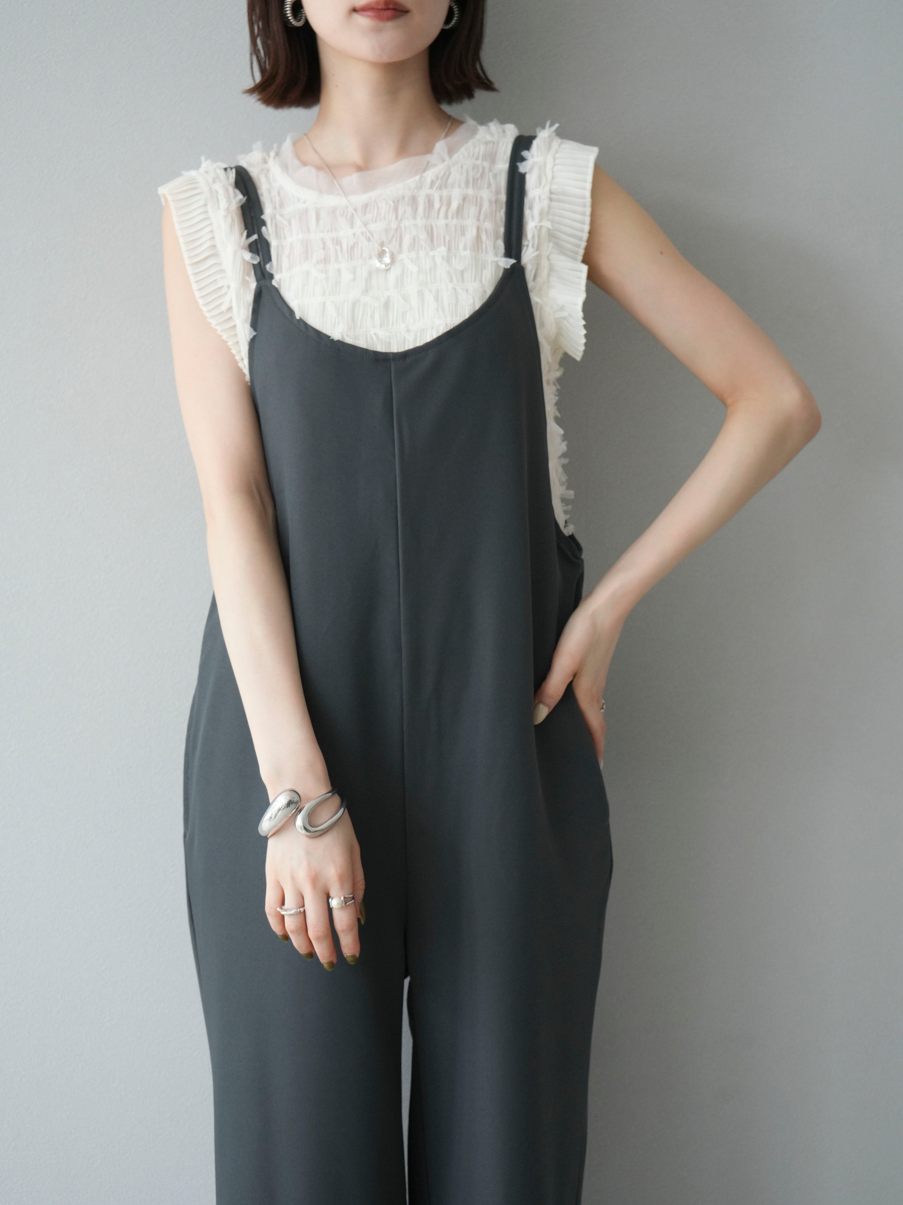 予約]バックデザインダブルストラップオールインワン/チャコール – Lumier