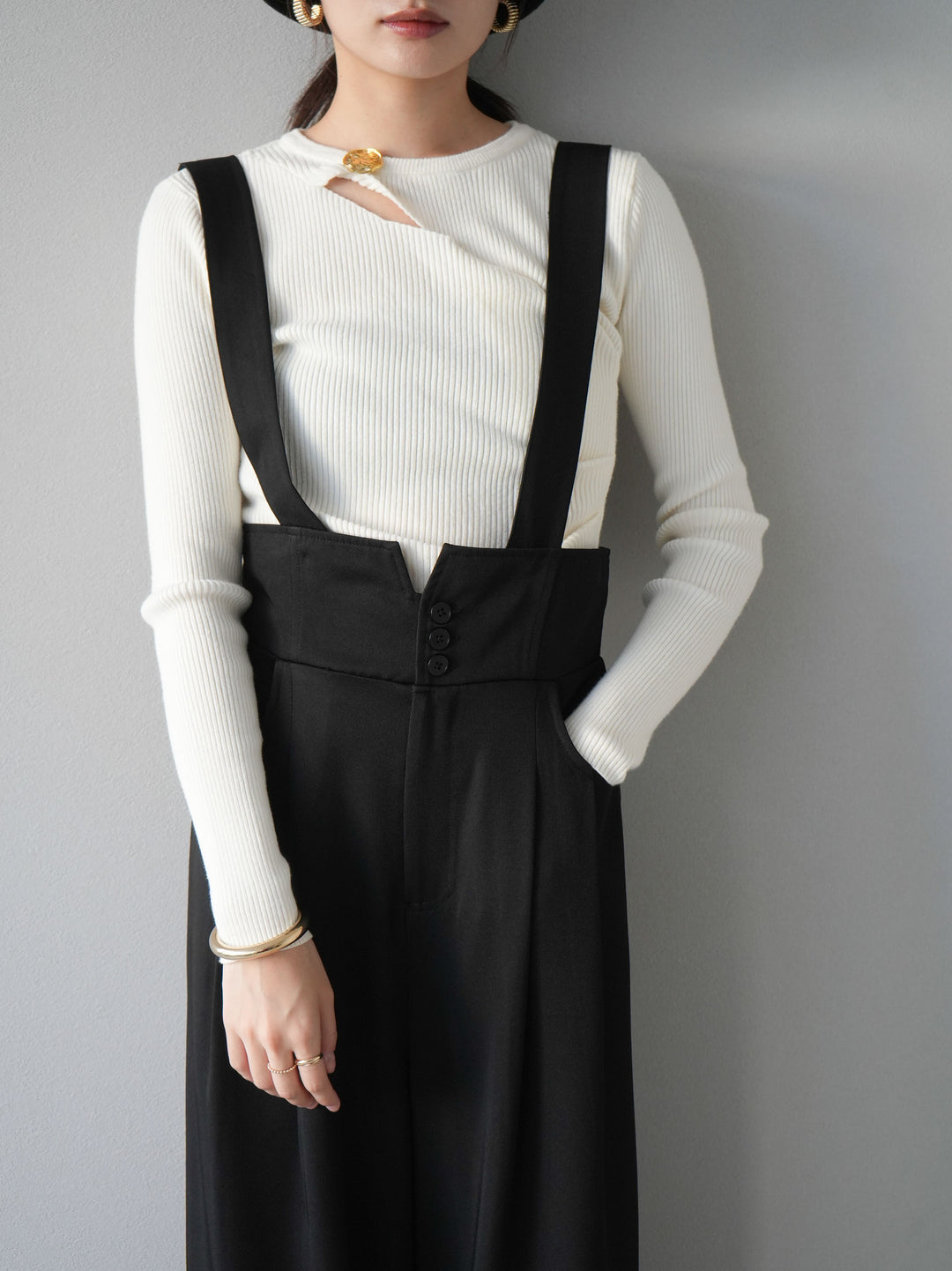 [予約]ゴールドモチーフデザインリブトップス/ホワイト