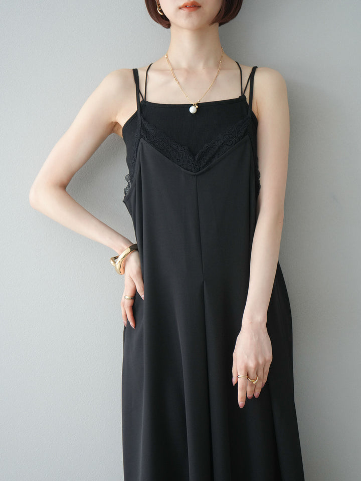 【預購】蕾絲疊層吊帶裙/黑色
