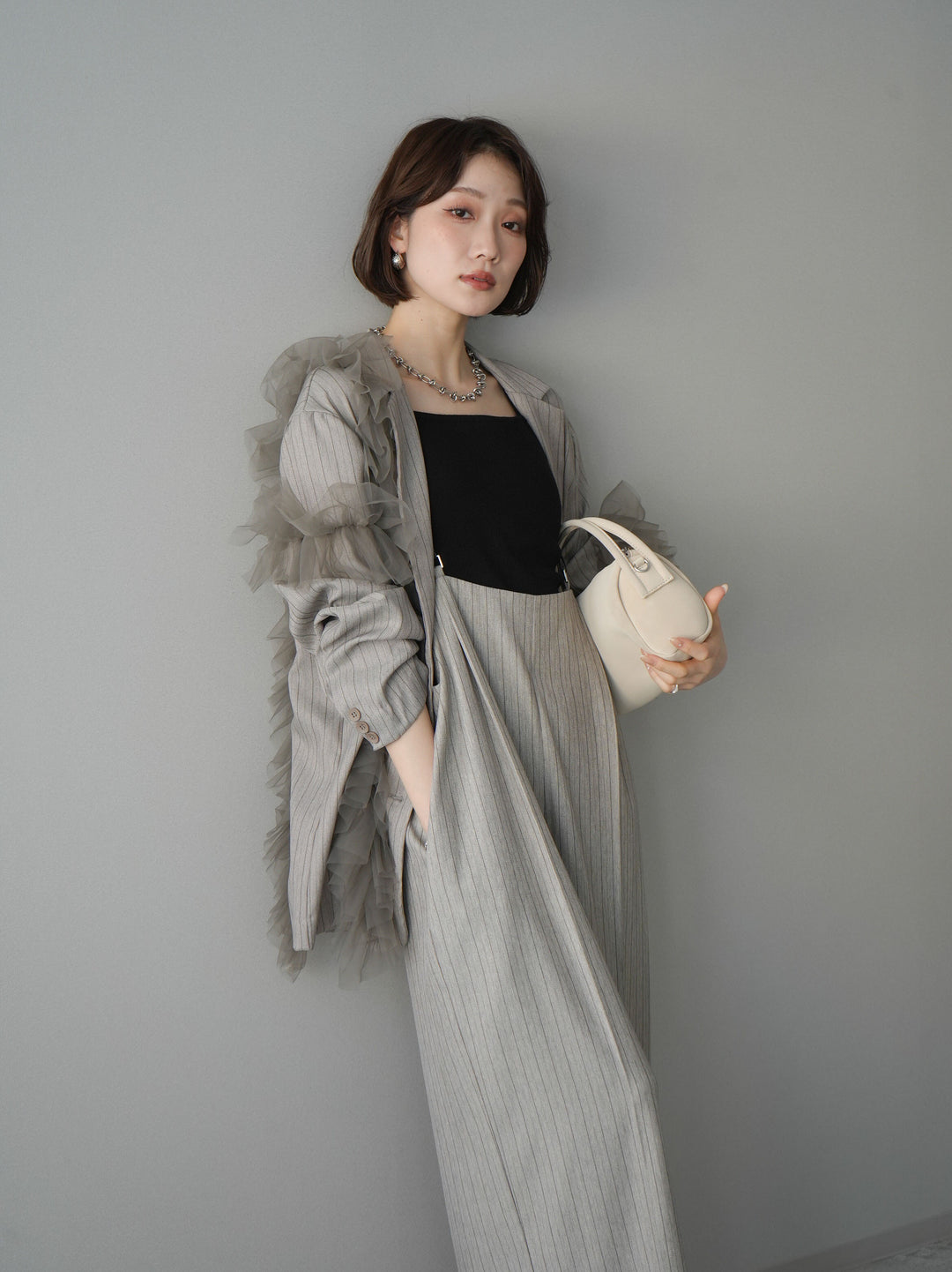 [予約]アシンメトリーチュールストライプジャケット/greige