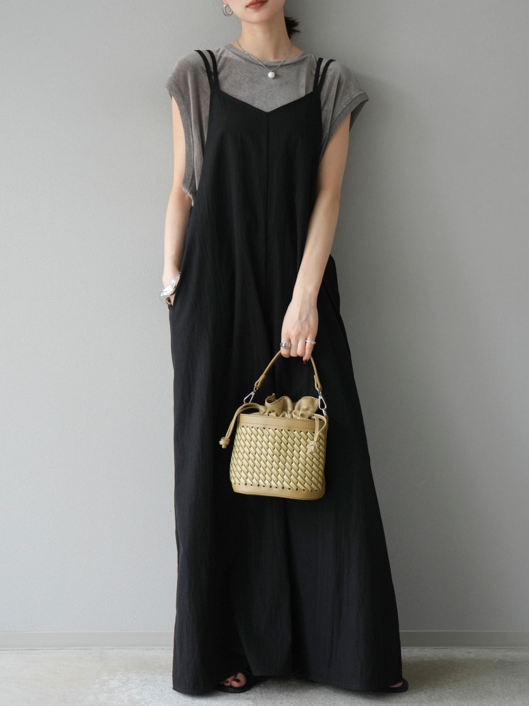 [予約]シアーフロッキーベロアルーズノースリーブTシャツ/チャコール