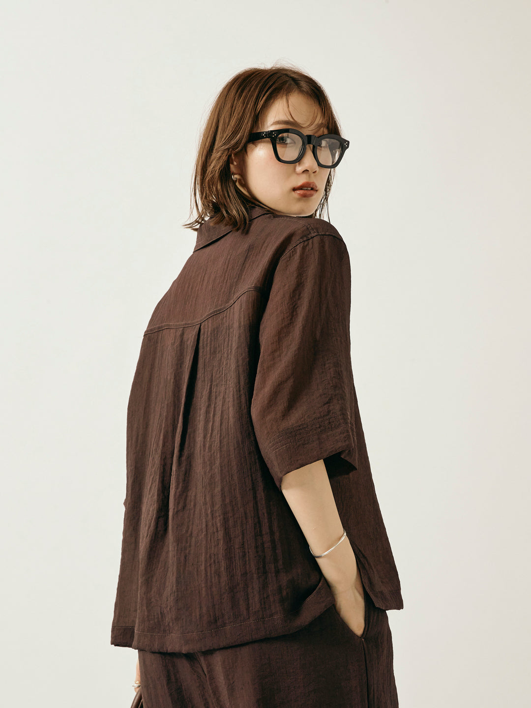 【Allure】[SET]シャイニースラブシアー開襟ハーフシャツ+シャイニースラブシアーワイドパンツ(2set)