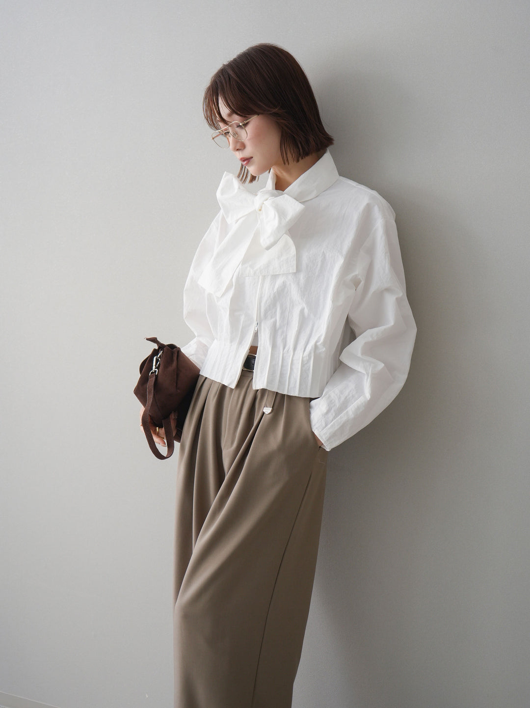 [SET]ボウタイ裾プリーツライトジャケット+ベルト付キーホルダーモチーフワイドパンツ(2set)