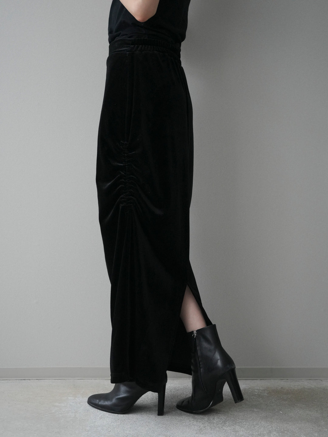 [予約]ギャザーベロアスカート/black
