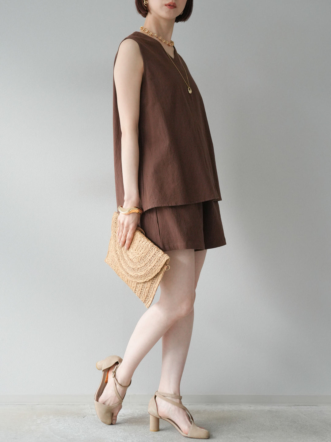 [套裝] 亞麻V領襯衫和短褲套裝 + 可選配件套裝（2 套）