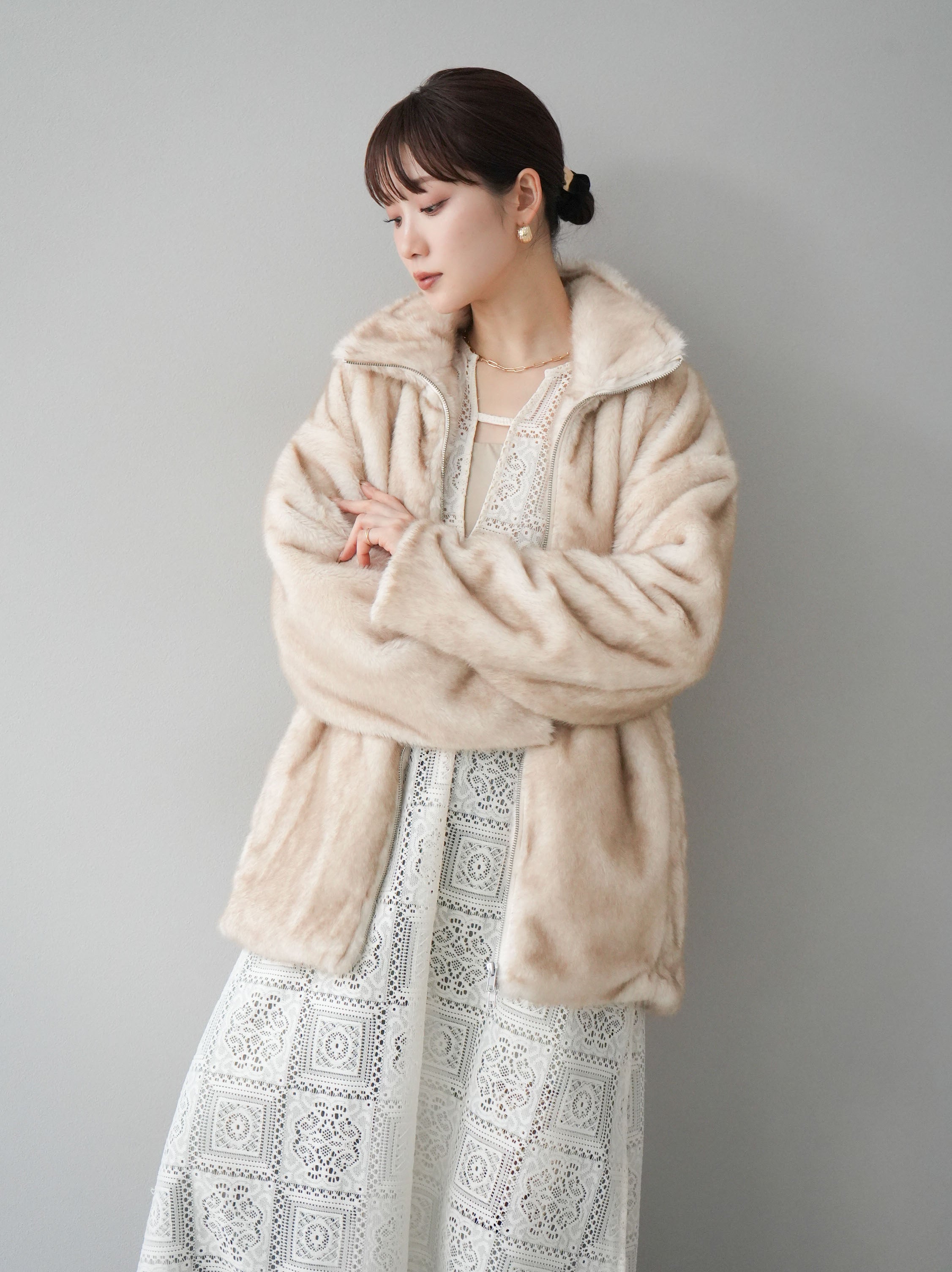 予約]ファースタンドミドルジップジャケット/アイボリー – Lumier