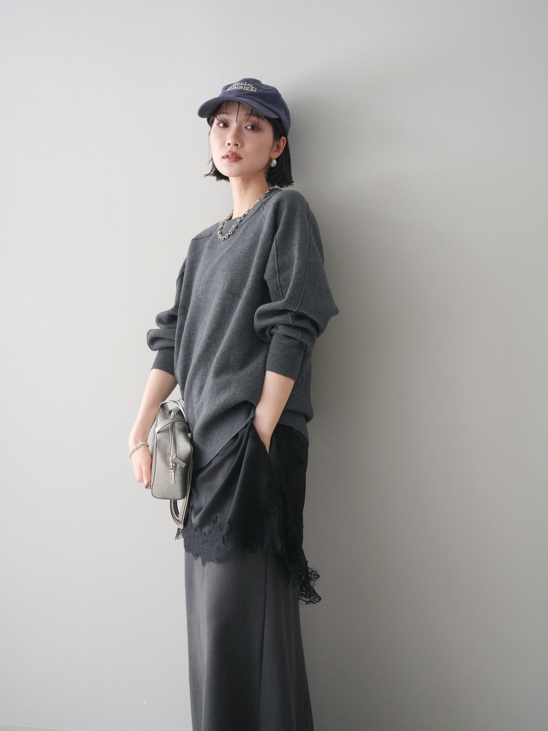 [予約]半ラバープリントロゴスウェットライクニットプルオーバー/mokucharcoal