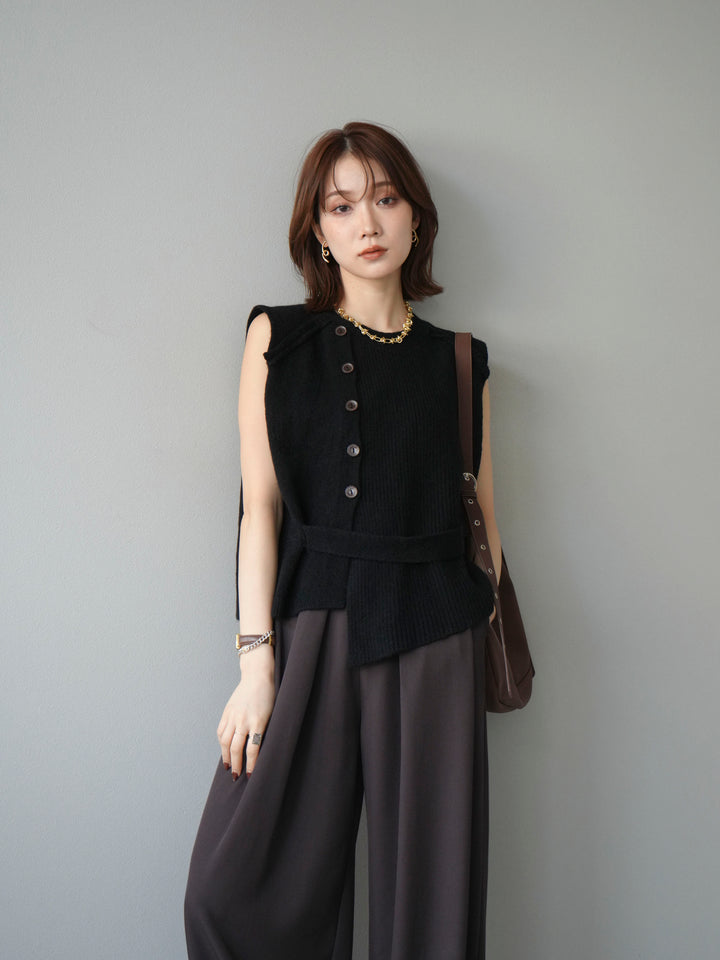 [予約]レイヤードボタンニットベスト/ブラック