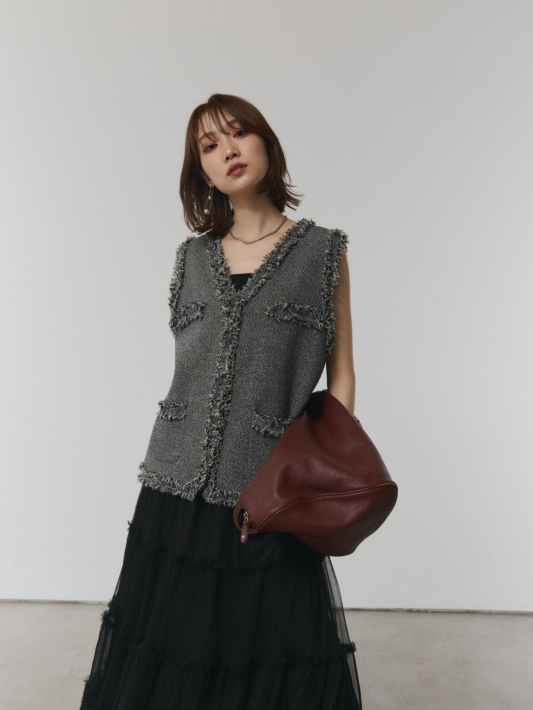 [予約]アンティークボタンツイードフリンジニットベスト/ブラック