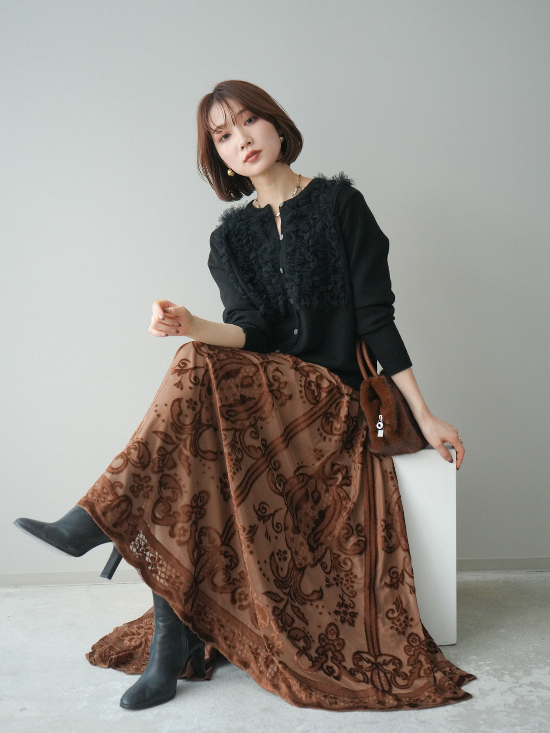 [SET]チュールフリルニットカーディガン+アンティーク柄フロッキーマキシスカート(2set)