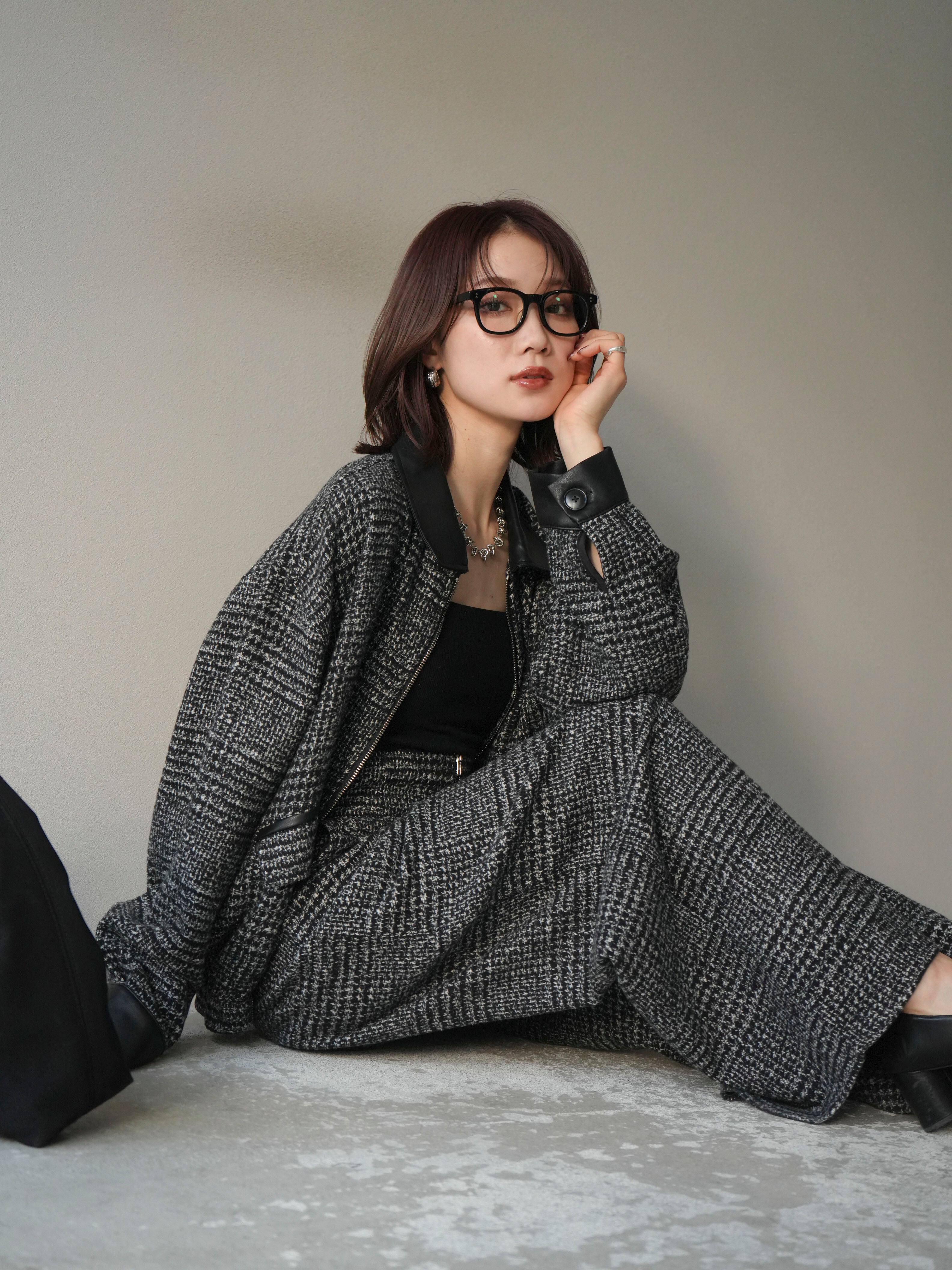 美品✨フォクシー ツイードジャケット レディツイード 襟付き 黒ブラック 38 楽天市場】FOXEY フォクシー ﾌﾞﾗｯｸ 28742 ﾉｰｶﾗｰ ﾌﾞｰｸﾚﾂｲｰﾄﾞ