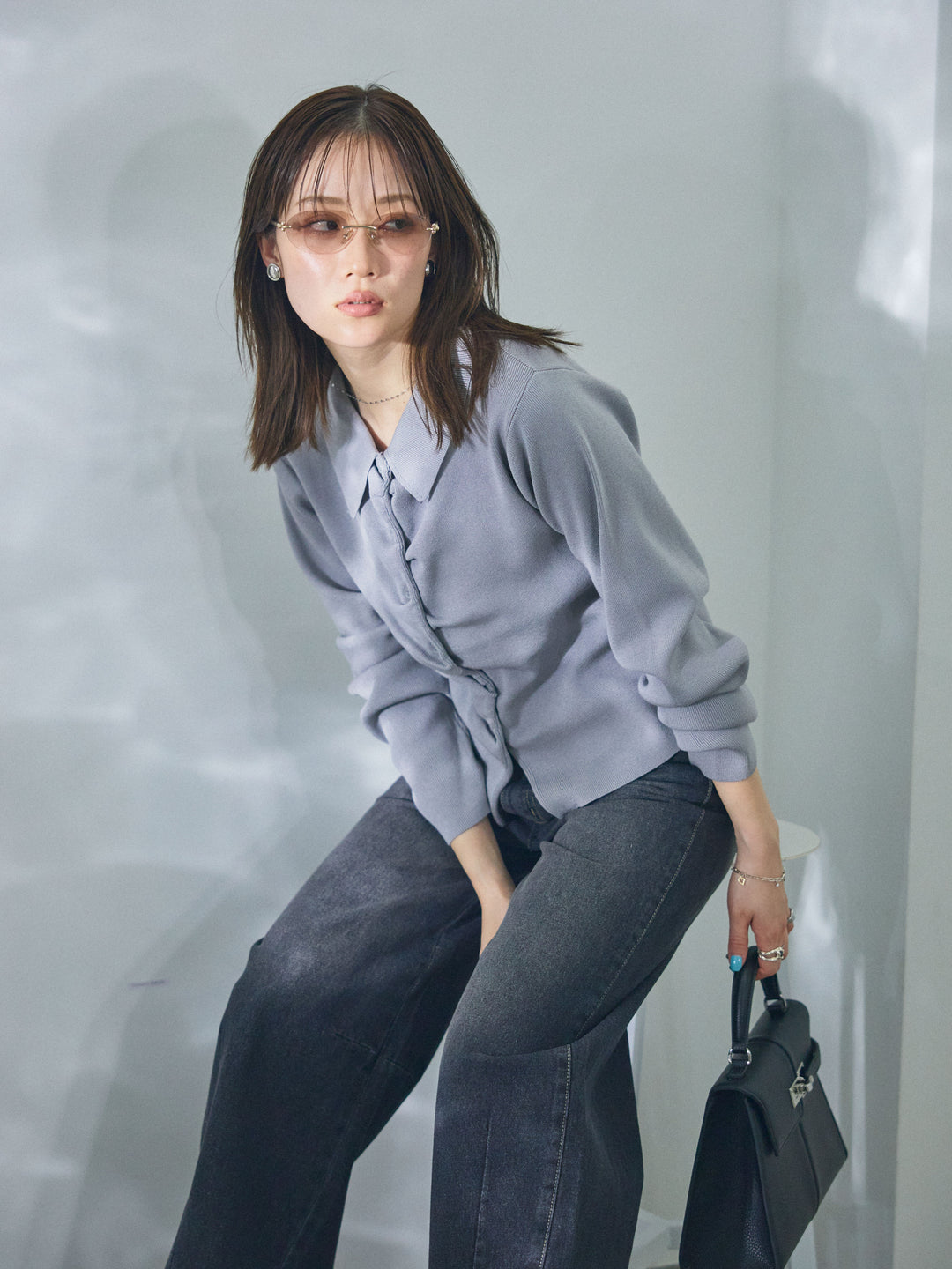 【Allure】[SET]襟付きギャザーニットカーディガン+アシメカーブデニムパンツ(2set)