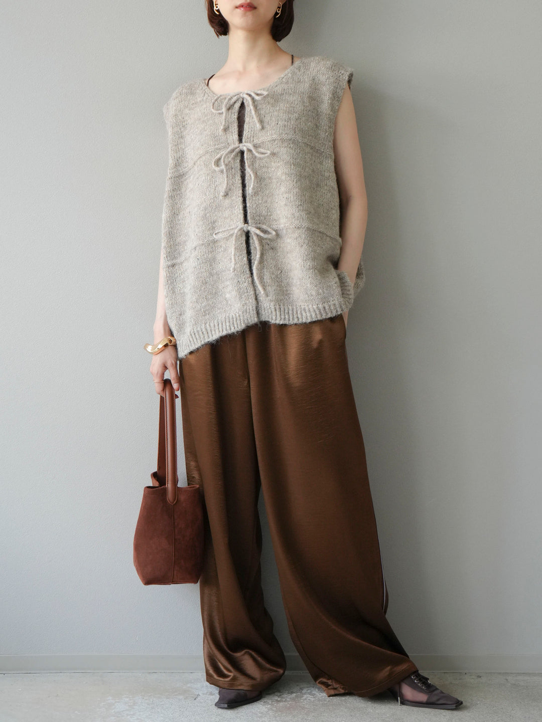 [予約]フロントスリットリボンニットベスト/ベージュ