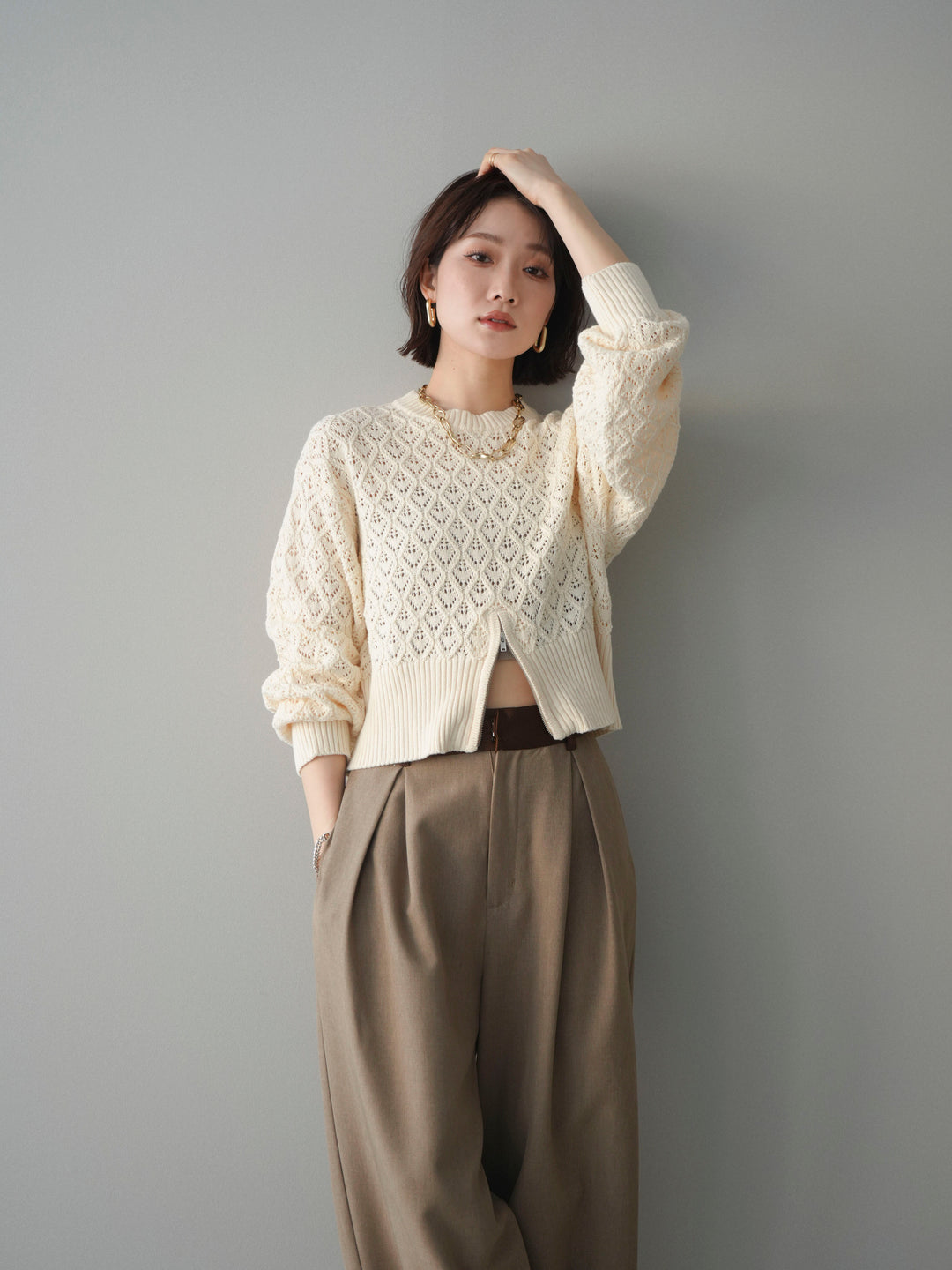 [予約]透かし編みフロントジップスリットニットプルオーバー/ivory