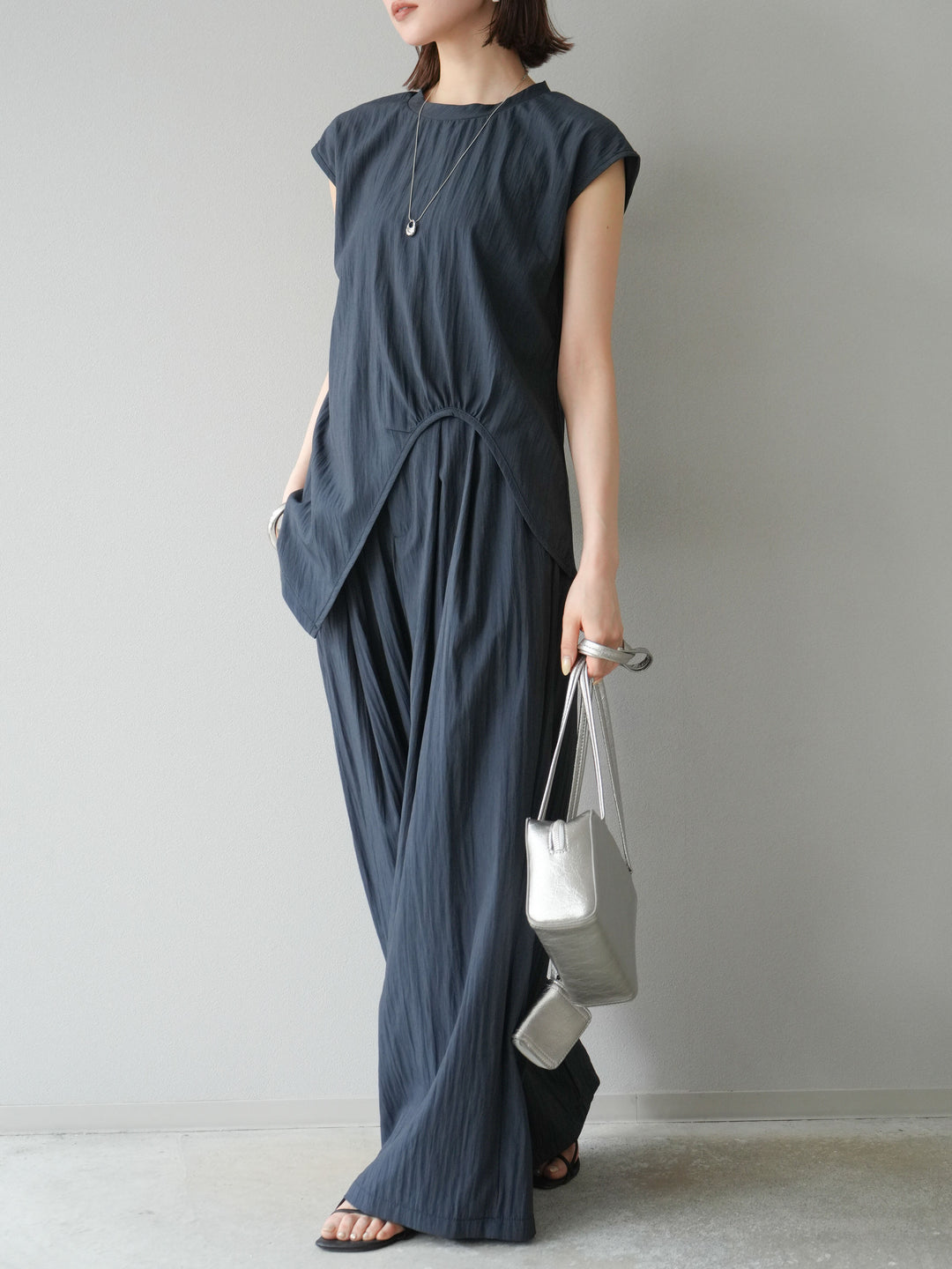 [SET] 不對稱套頭衫＆寬褲 SET UP（2套）